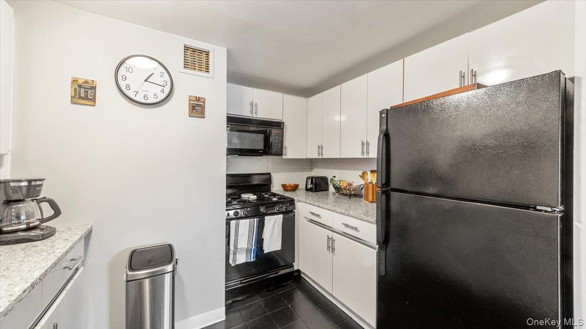 #14 photo, 1020 Warburton Avenue, Yonkers , NY 10701