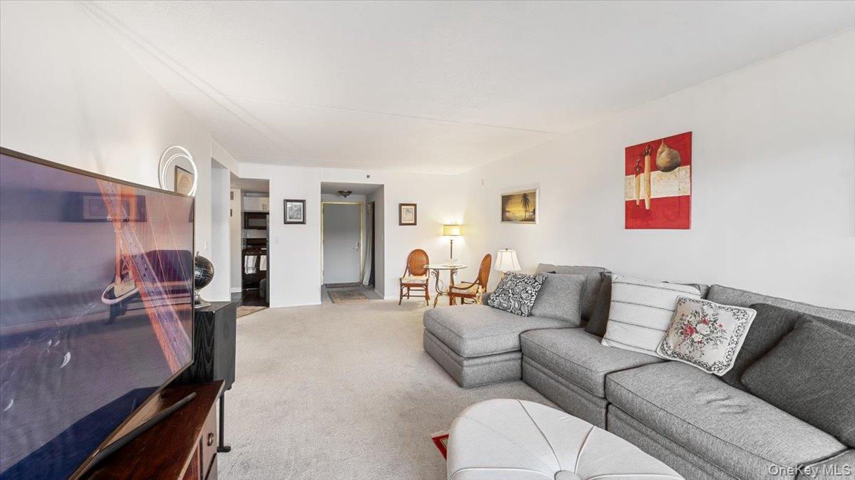 #19 photo, 1020 Warburton Avenue, Yonkers , NY 10701