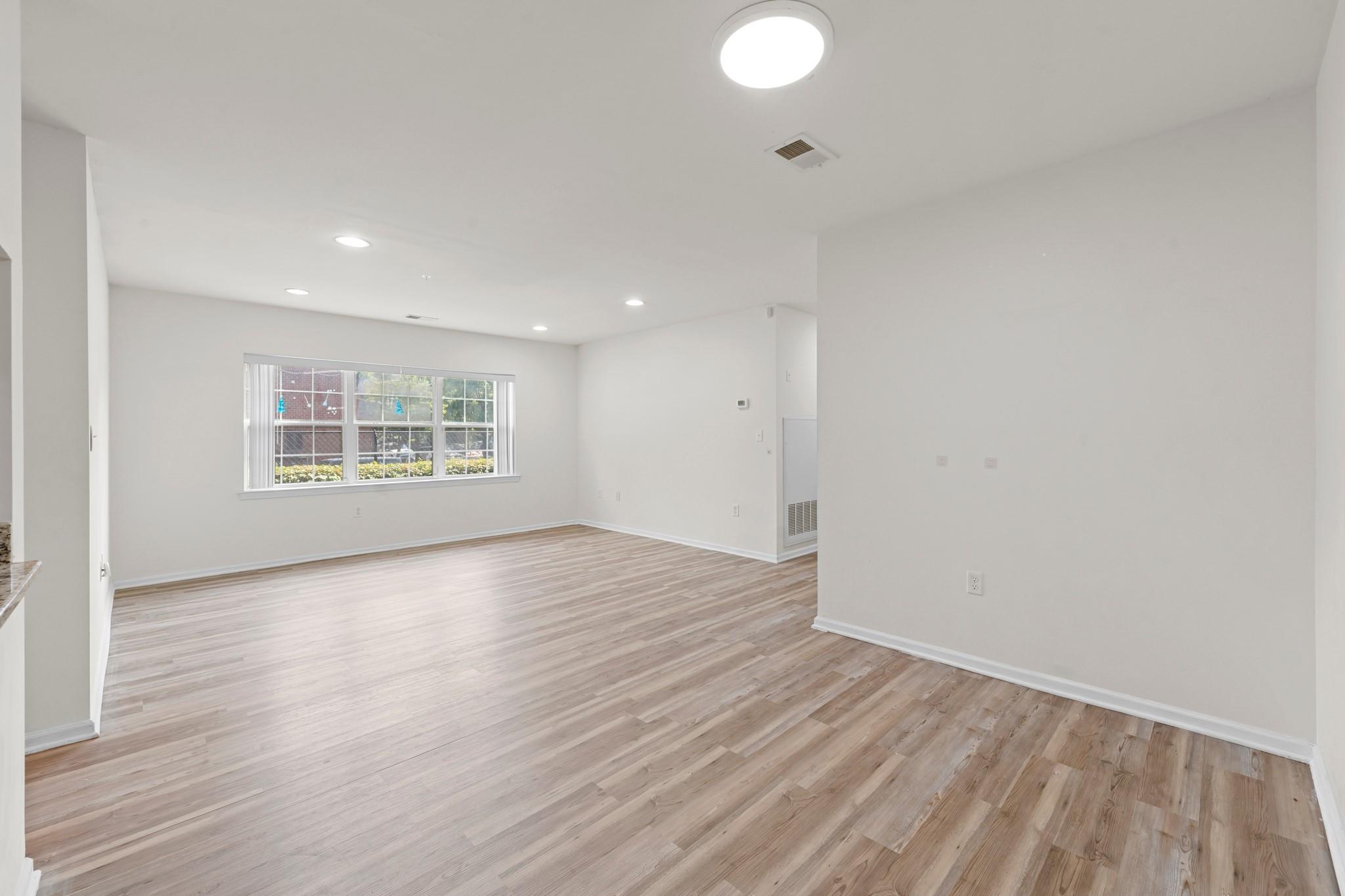 #15 photo, Apt A 2-22 Constitution Place, クイーンズ区 College Point , NY 11356