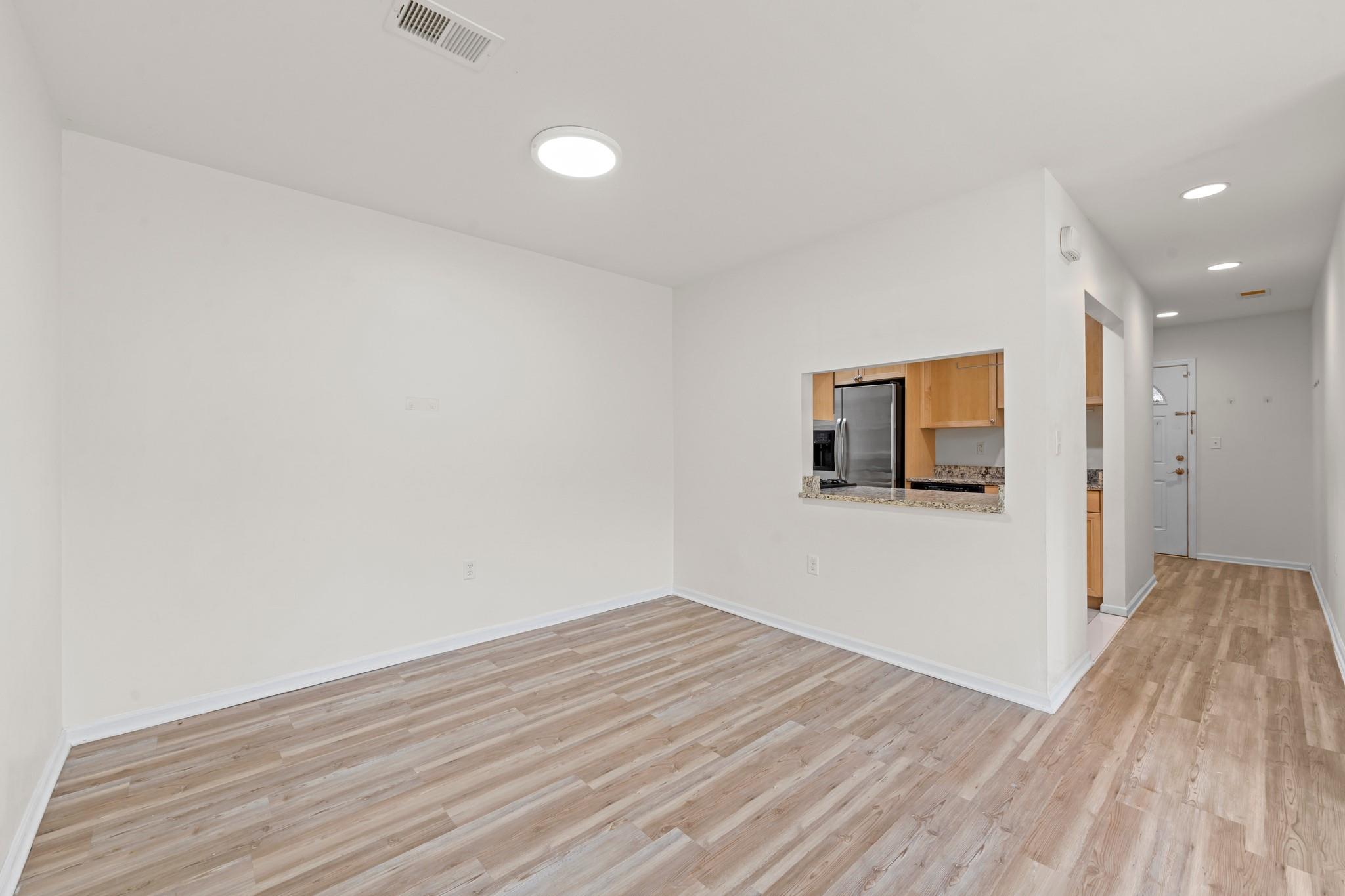 #19 photo, Apt A 2-22 Constitution Place, クイーンズ区 College Point , NY 11356