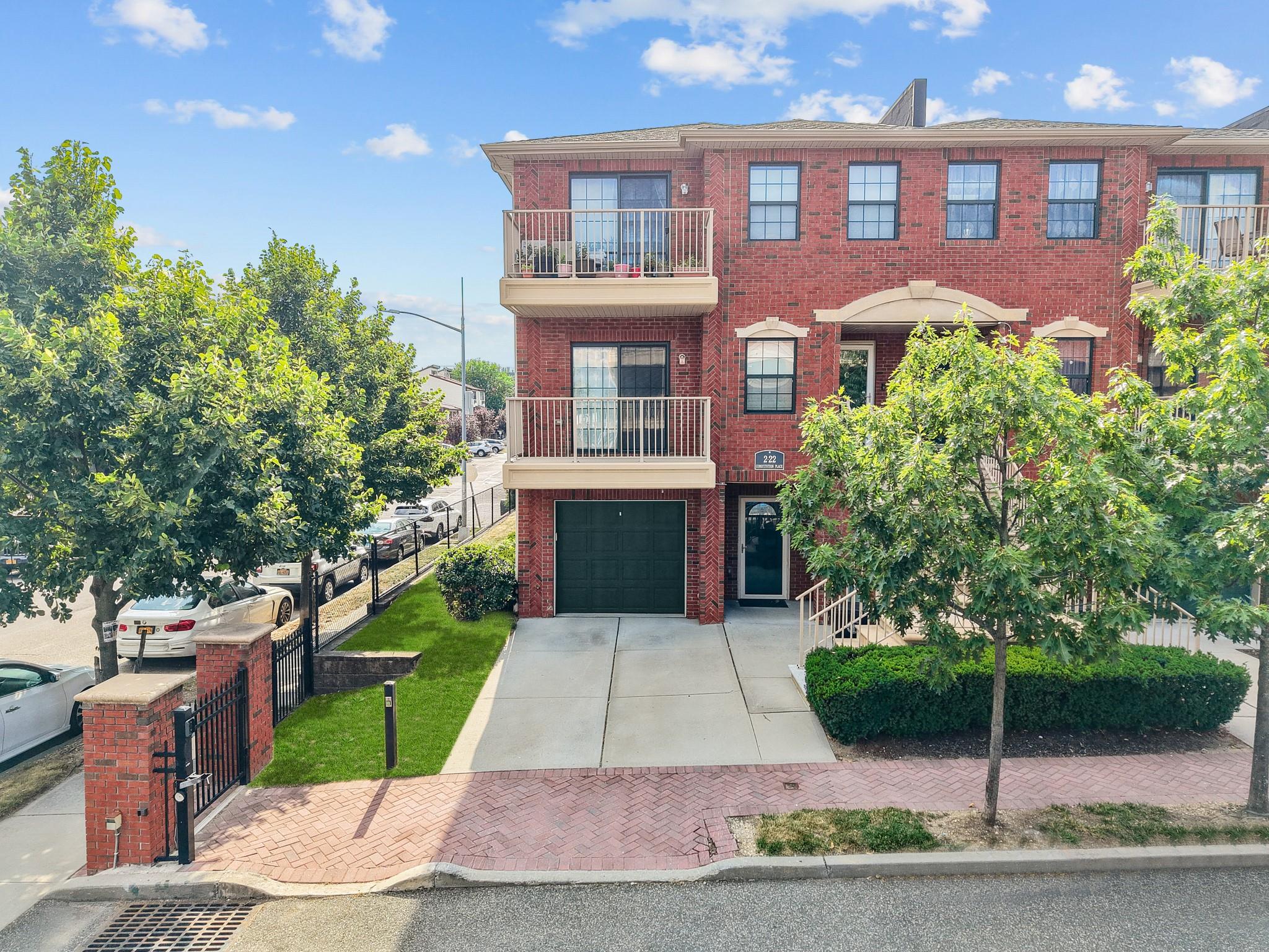 #3 photo, Apt A 2-22 Constitution Place, クイーンズ区 College Point , NY 11356