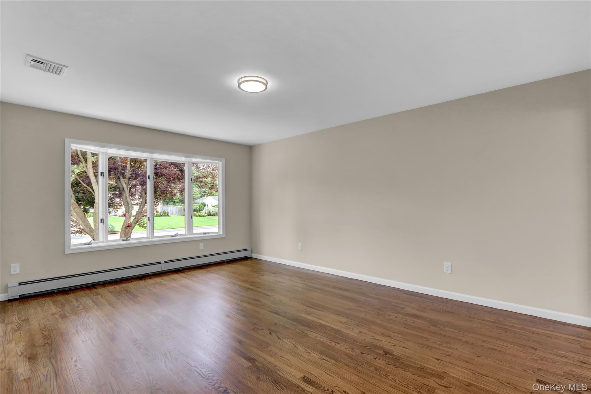 #4 photo, 181 Wading River Hollow Road, サフォーク郡 Ridge , NY 11961