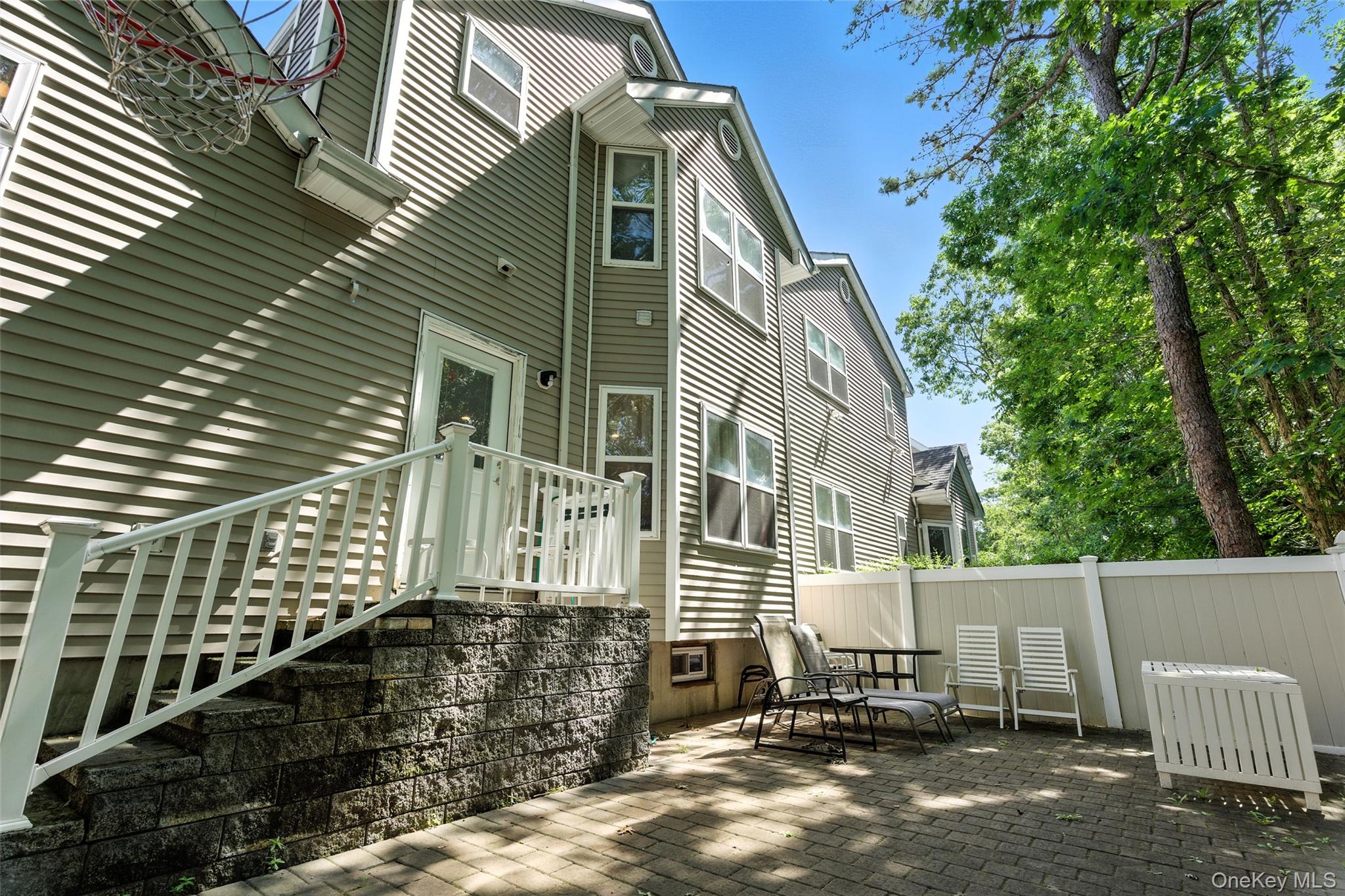 #16 photo, 33 Sunflower Ridge Road, サフォーク郡 South Setauket , NY 11720