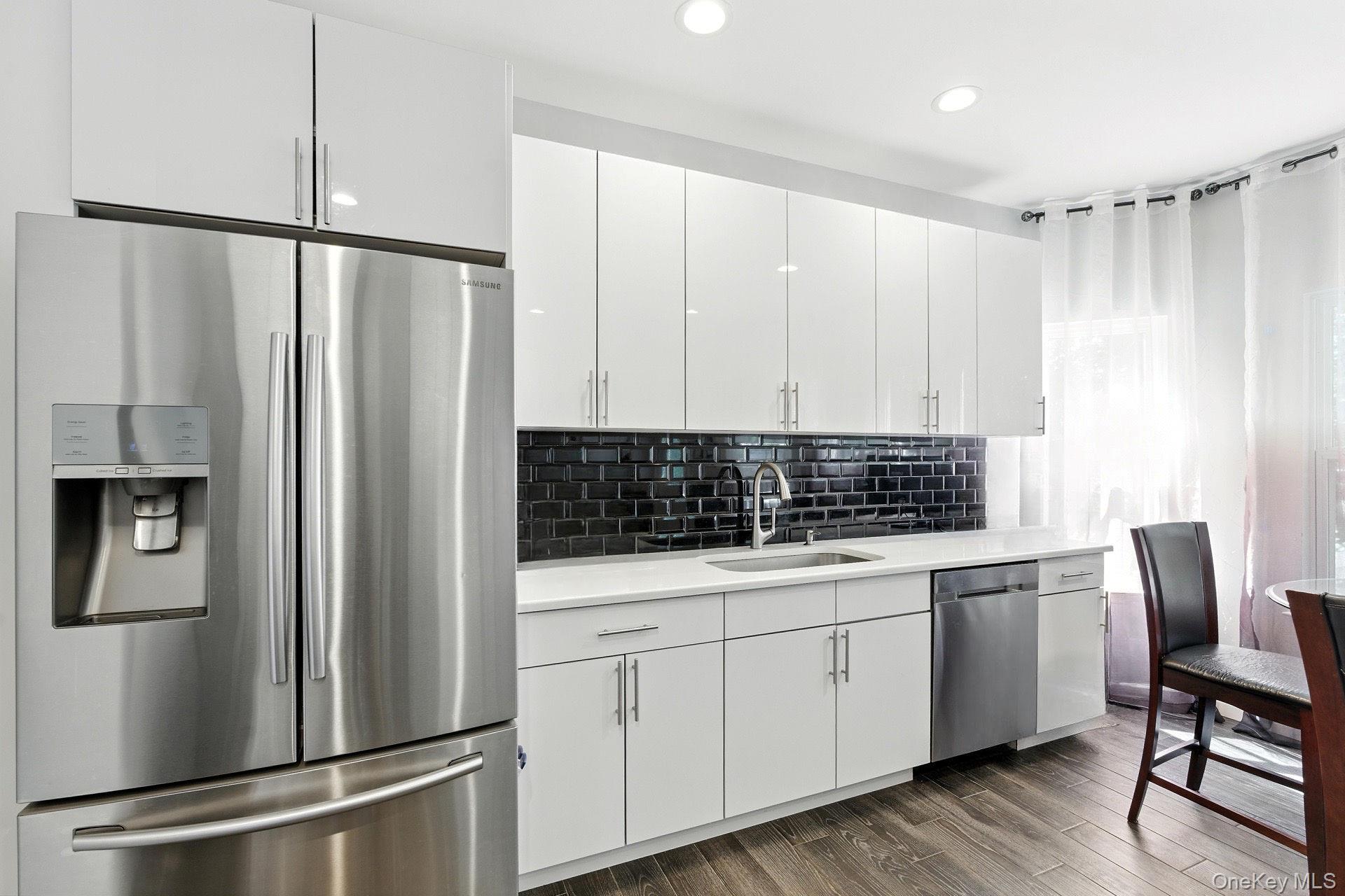 #5 photo, 33 Sunflower Ridge Road, サフォーク郡 South Setauket , NY 11720