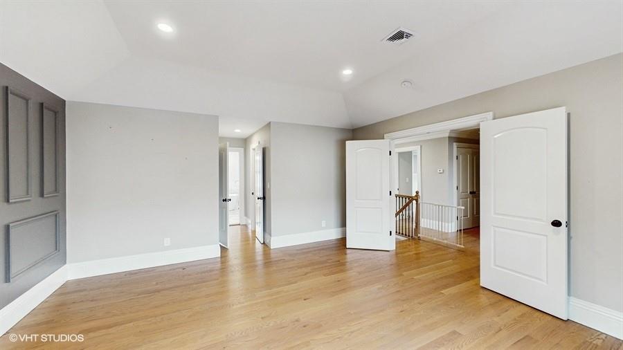 #17 photo, 60 E Minerva Road, Lindenhurst , NY 11757