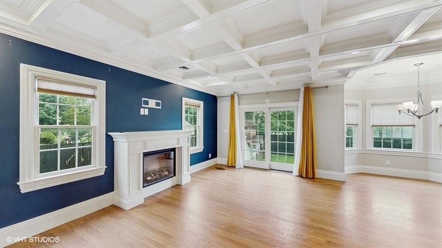 #3 photo, 60 E Minerva Road, Lindenhurst , NY 11757