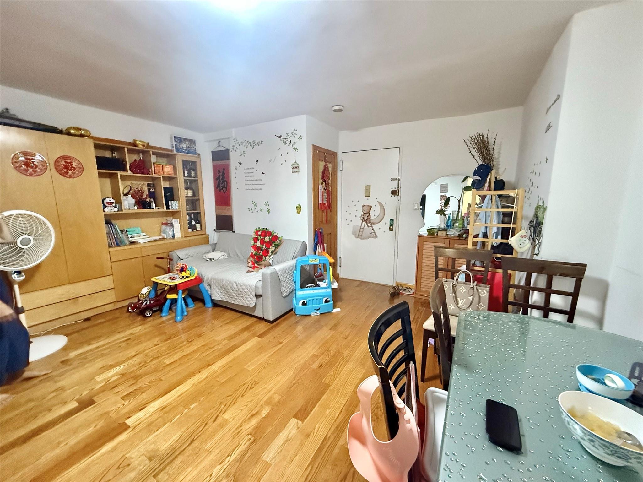 #9 photo, 138-70 Elder Avenue, クイーンズ区 Flushing , NY 11355