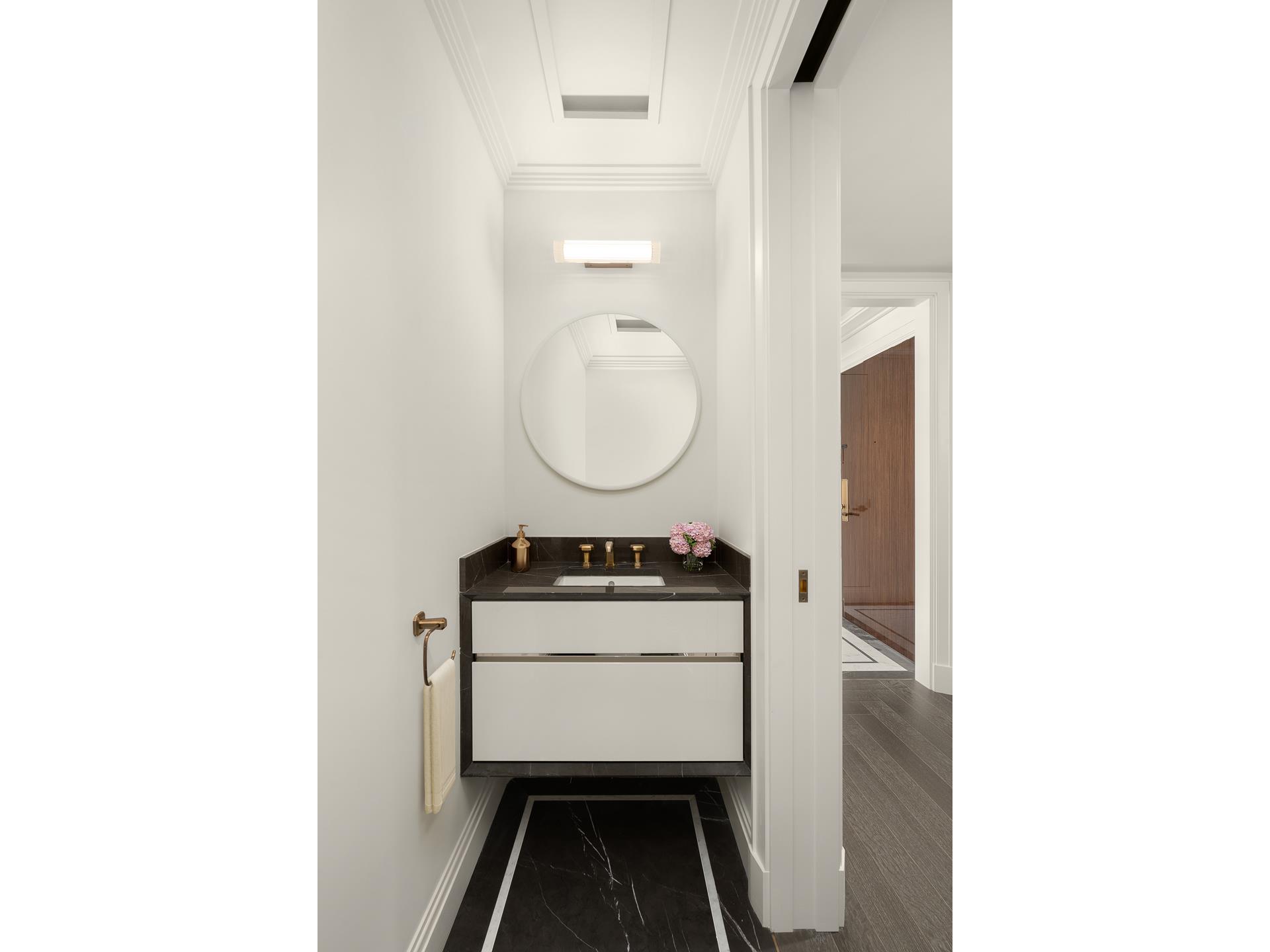 #10 photo, New York City, Midtown East , NY 10022