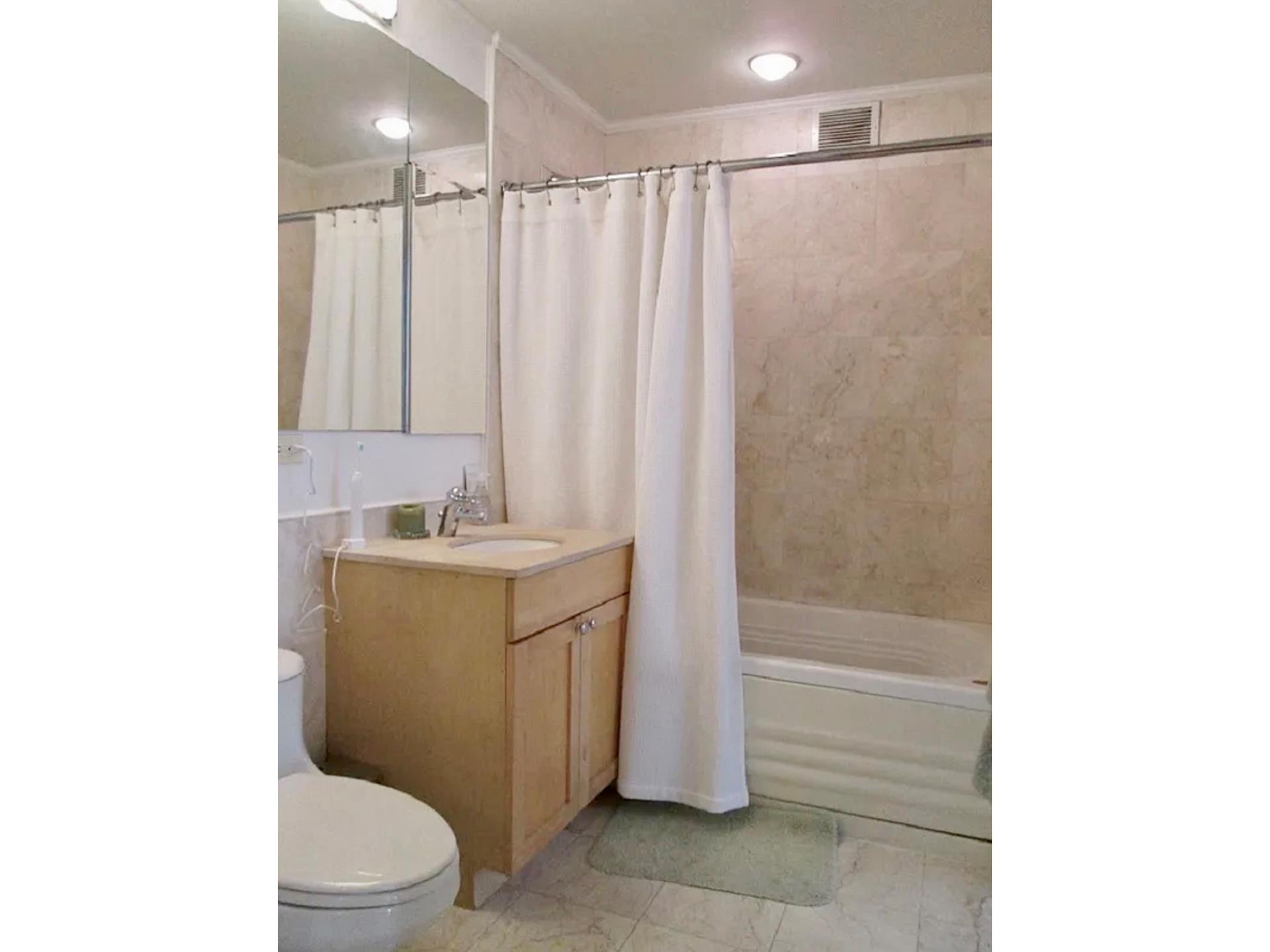 #6 photo, New York City, マンハッタン Upper West Side , NY 10024