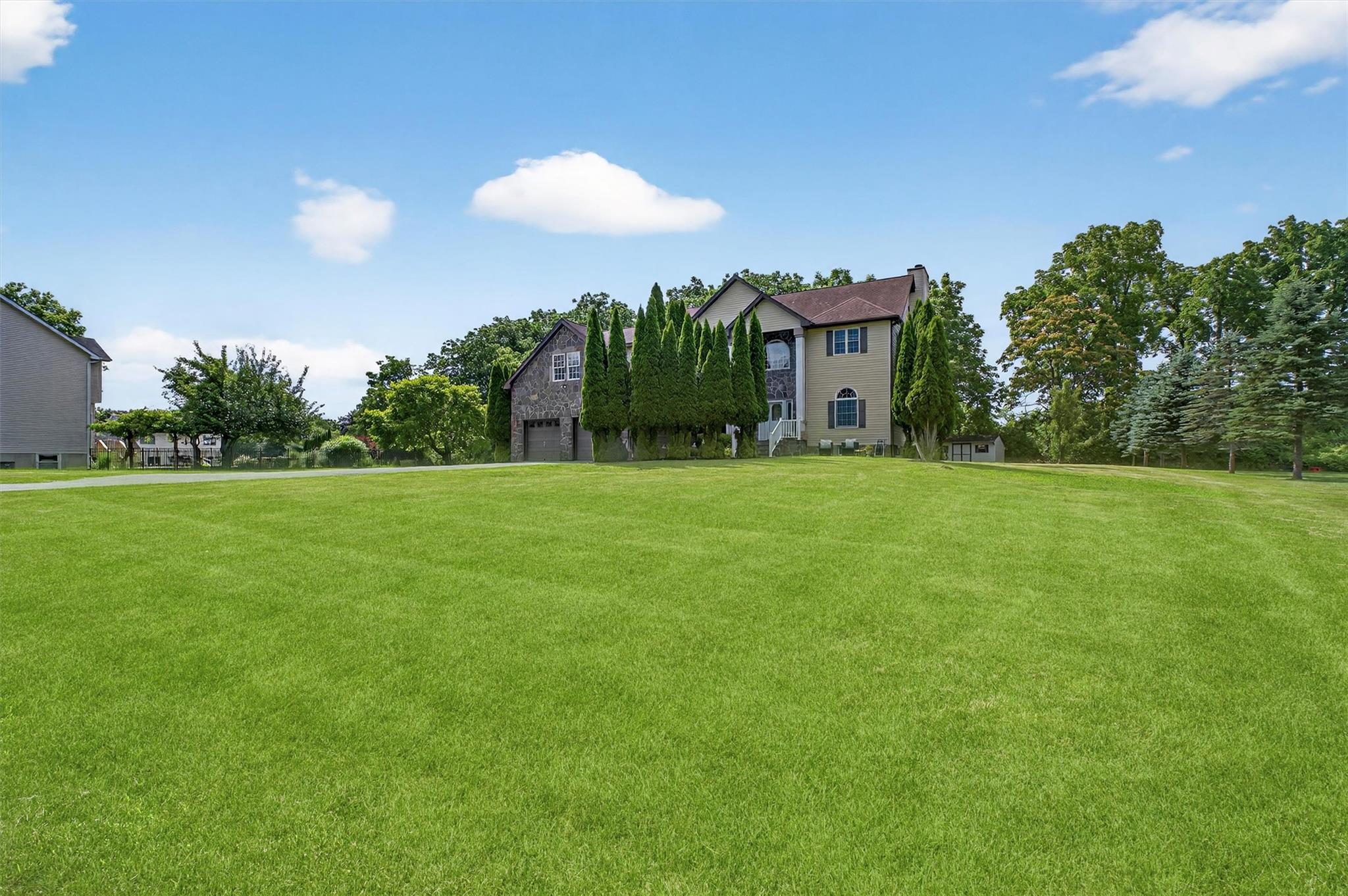 #1 photo, 70 Hosner Mountain Road, Hopewell Junction , NY 12533