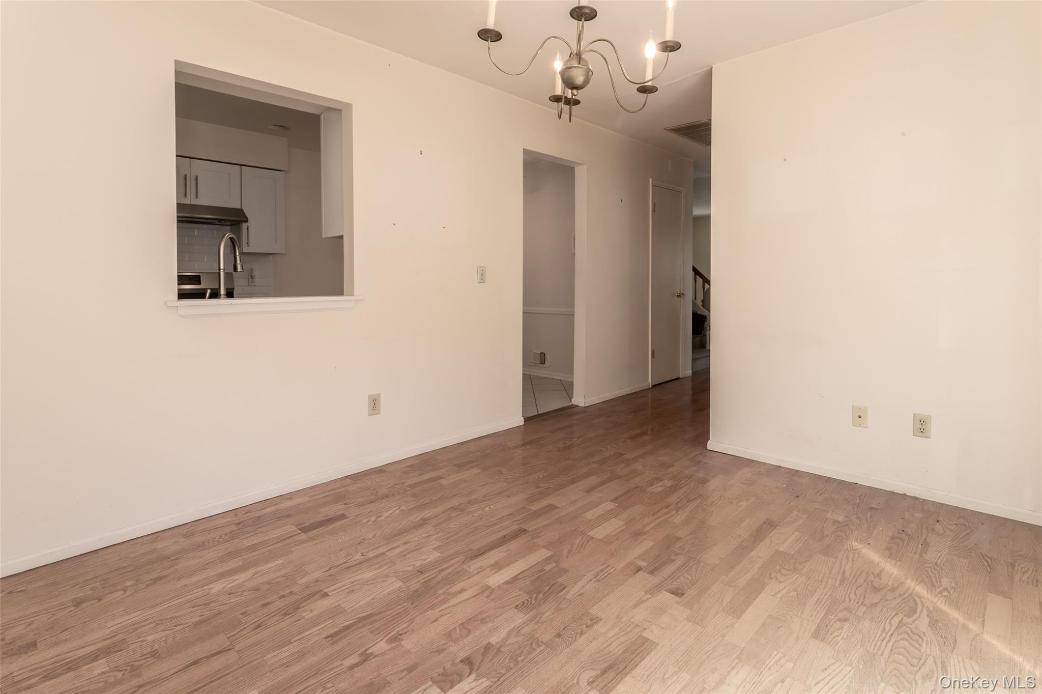 #8 photo, 37 Candlestick Court, Warwick , NY 10990