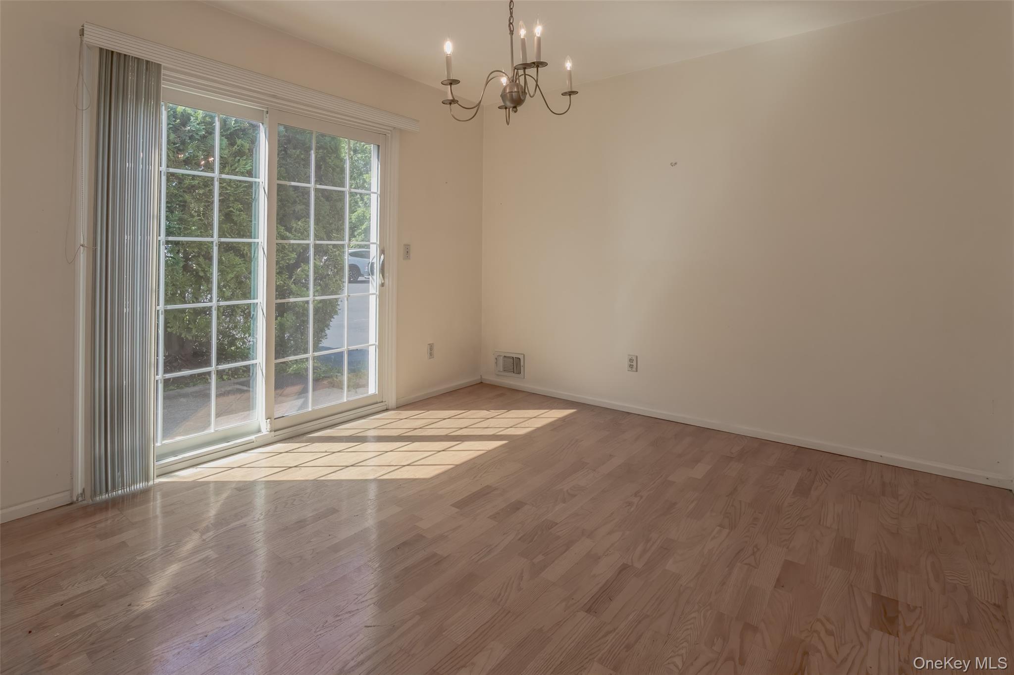 #9 photo, 37 Candlestick Court, Warwick , NY 10990