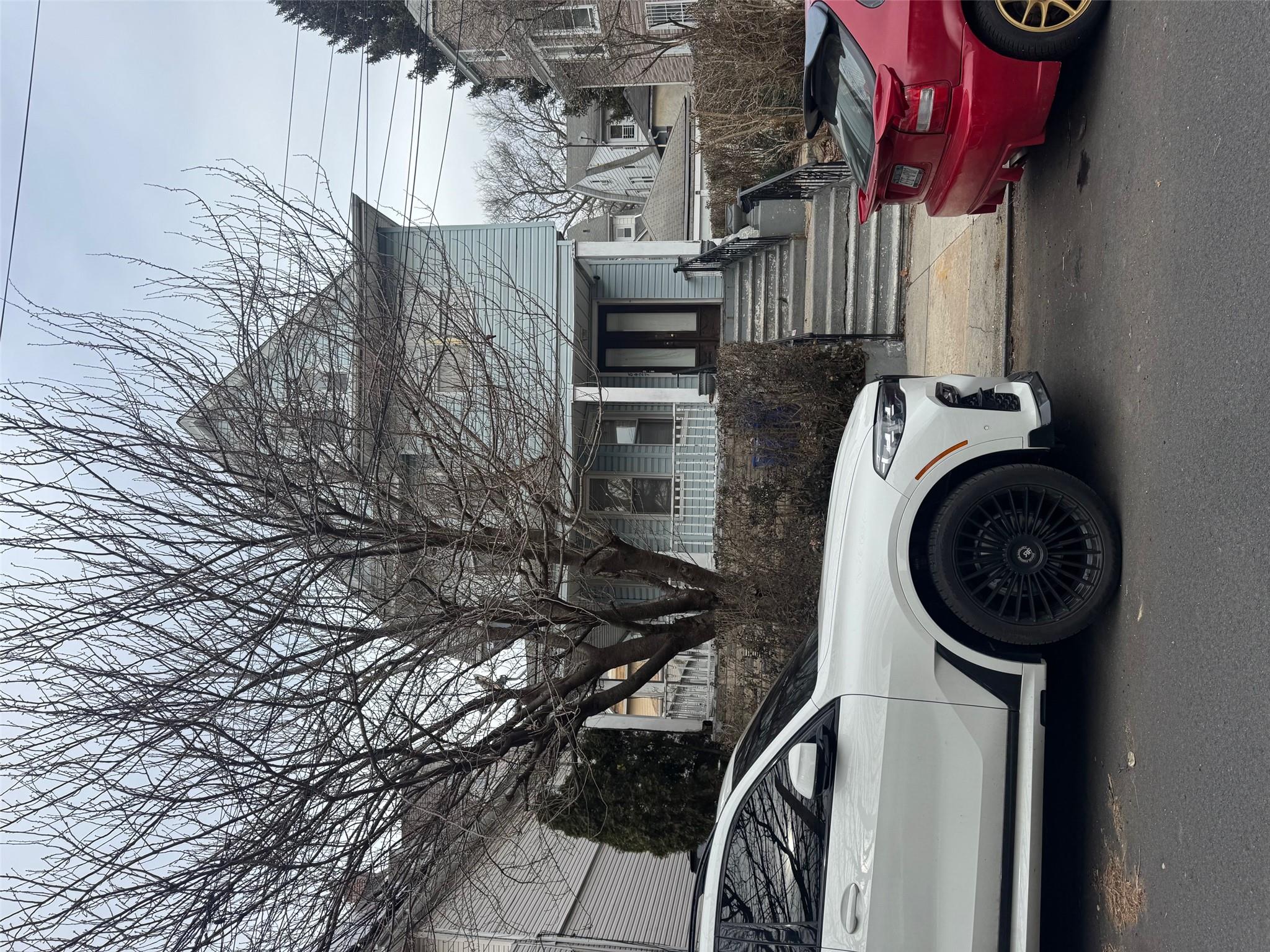 #1 photo, 8427 85th Drive, 皇后區 木港 Woodhaven , NY 11421
