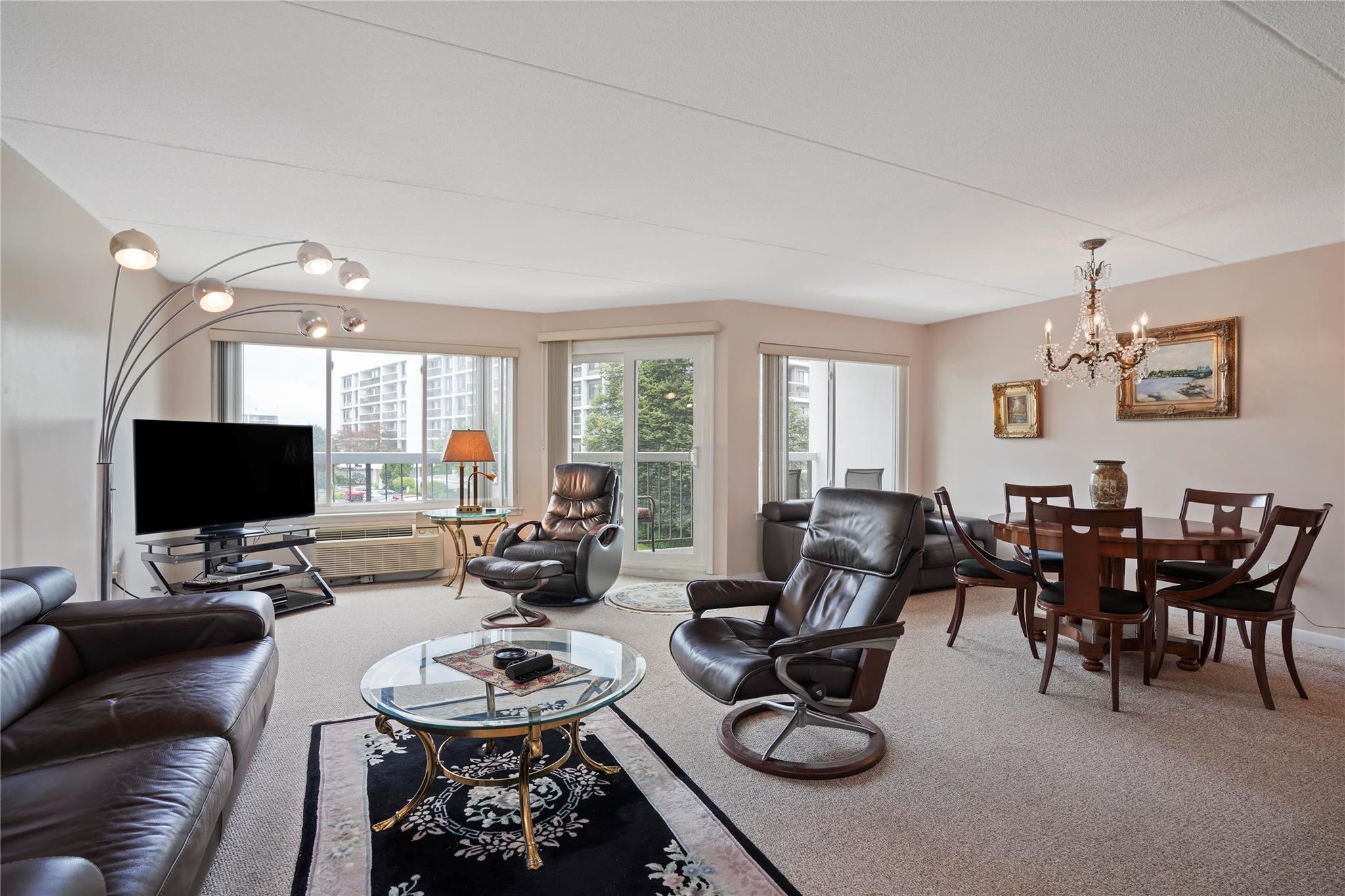 #1 photo, 100 HIGH POINT Drive, Hartsdale , NY 10530