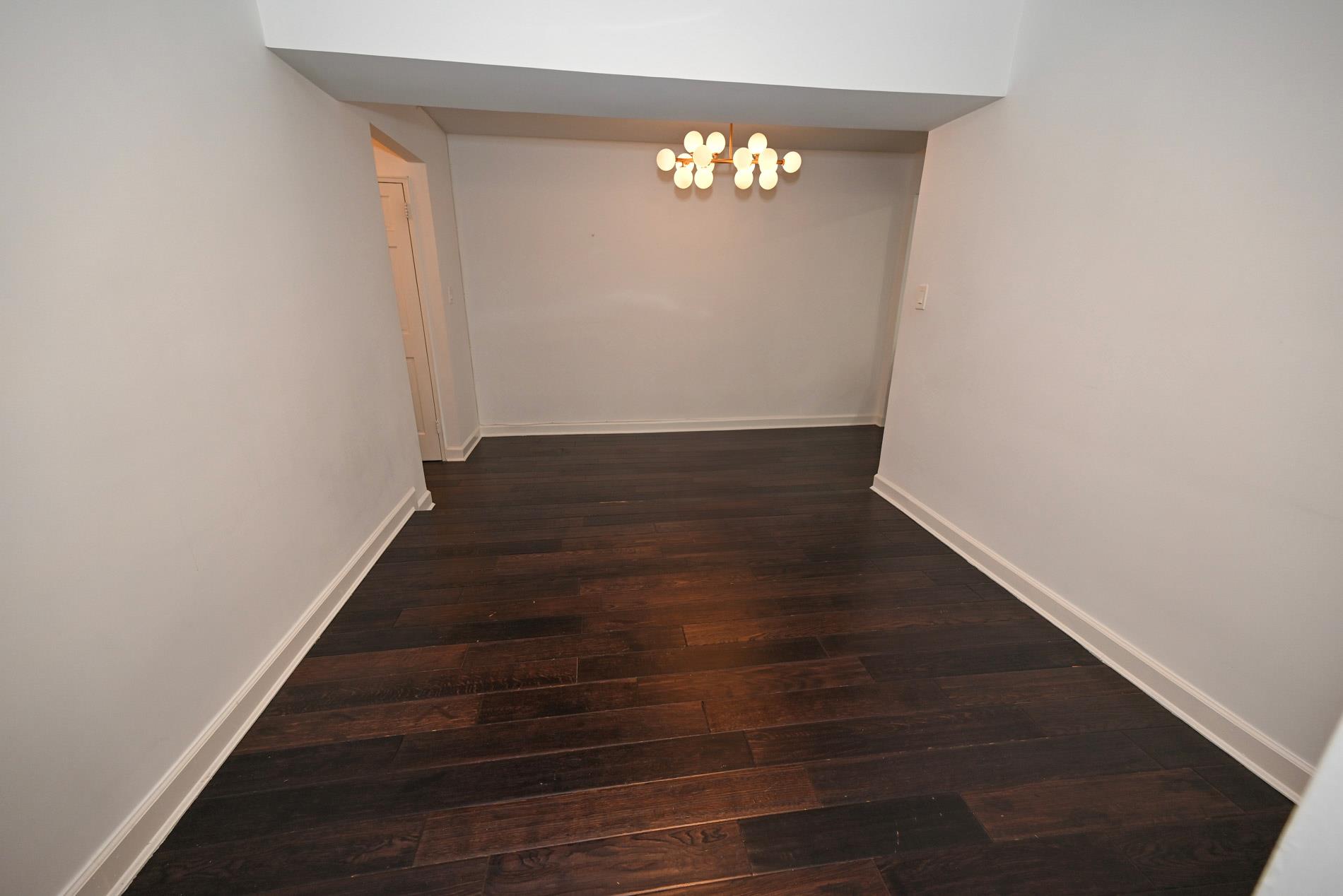 #10 photo, 84-01 Main St, Briarwood , NY 11435