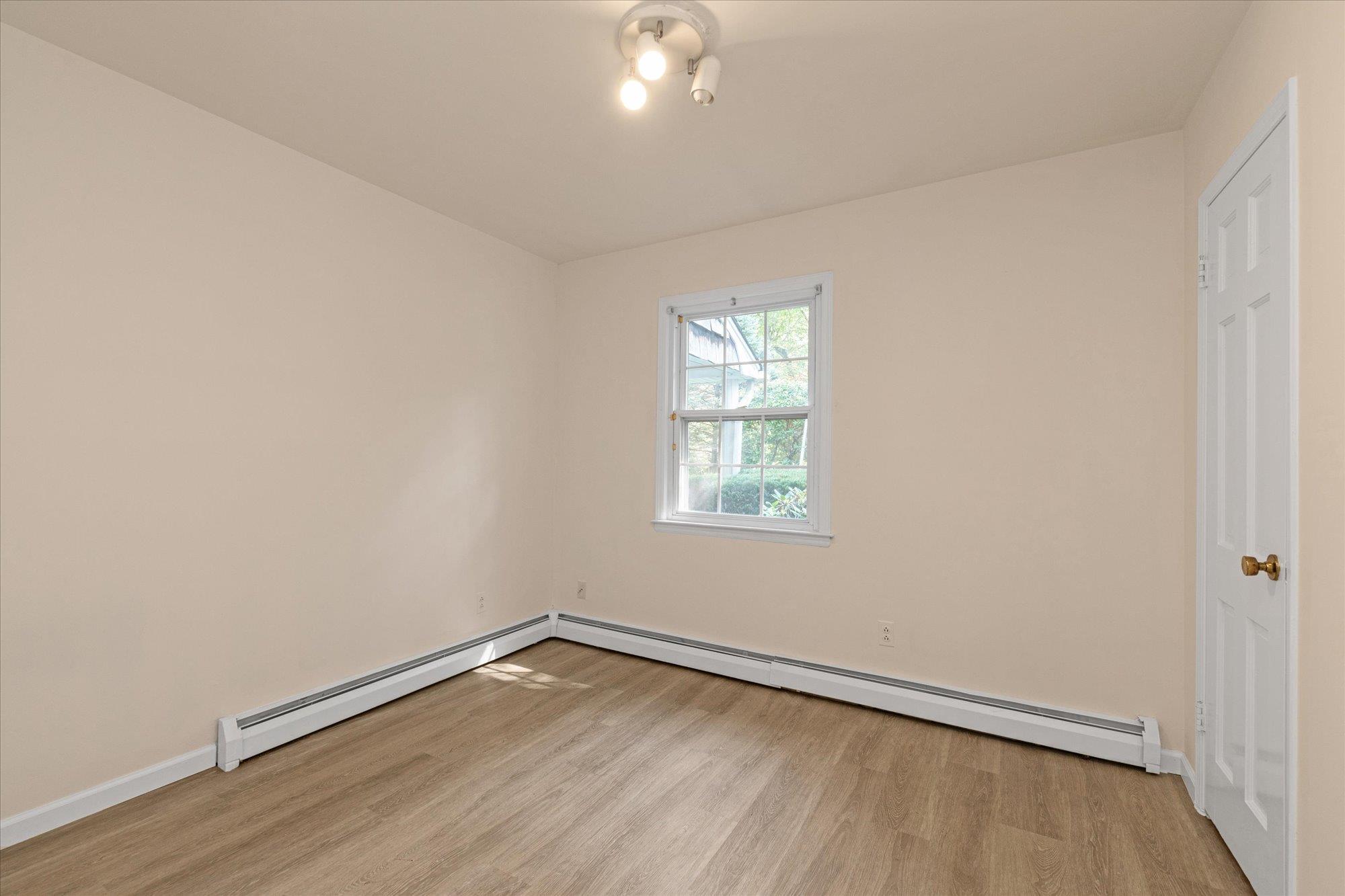 #15 photo, 8 Rolling Drive, ナッソー郡 Brookville , NY 11545