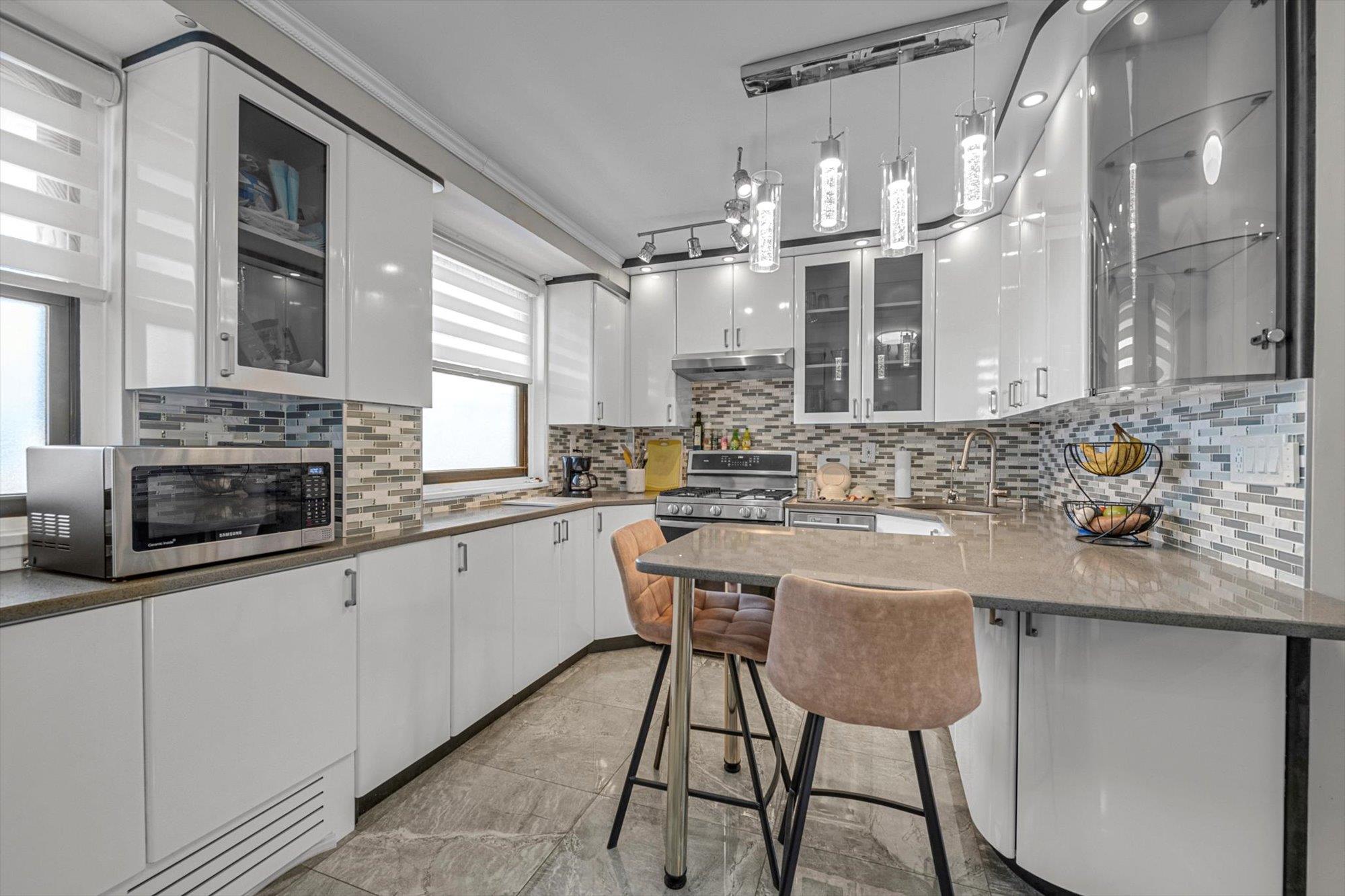 #6 photo, 61-45 98 Street, Rego Park , NY 11374