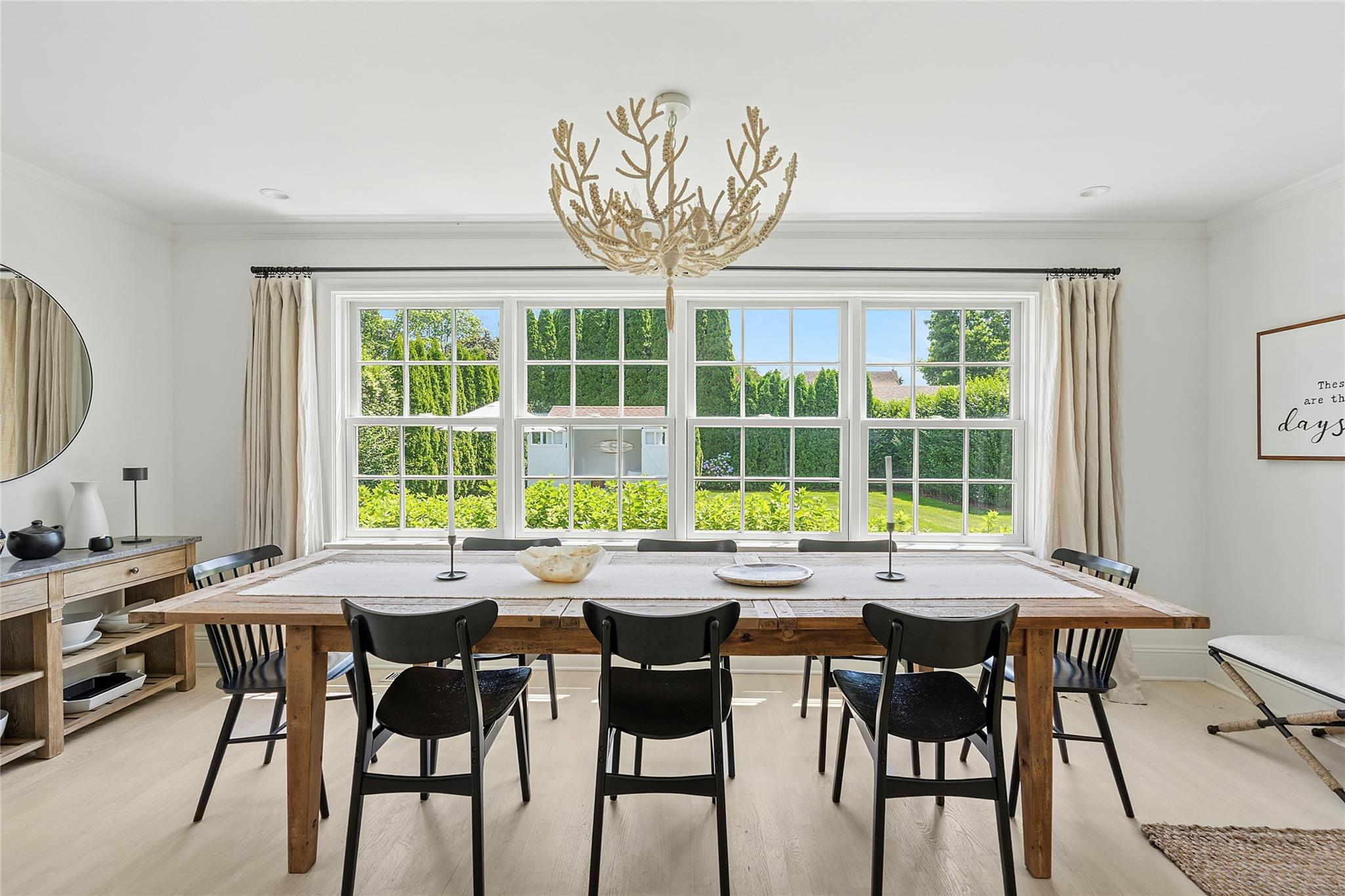 #13 photo, 63 Armande Street, サフォーク郡 Southampton , NY 11968