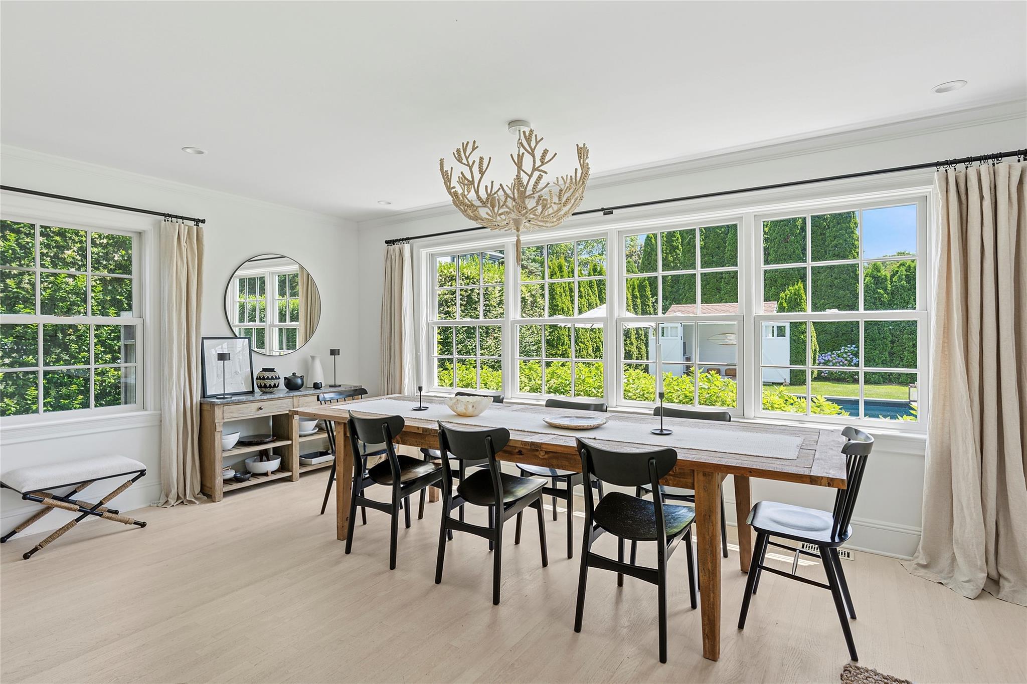 #14 photo, 63 Armande Street, サフォーク郡 Southampton , NY 11968