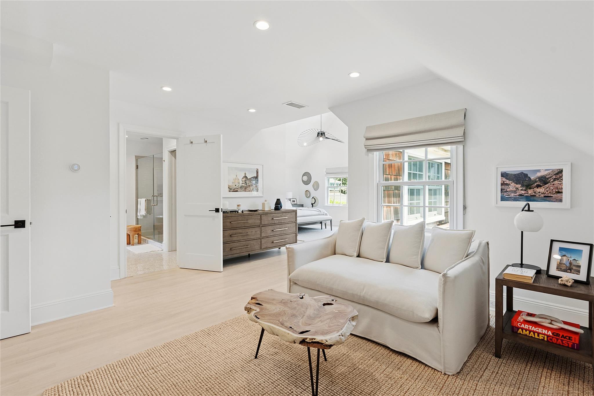 #16 photo, 63 Armande Street, サフォーク郡 Southampton , NY 11968