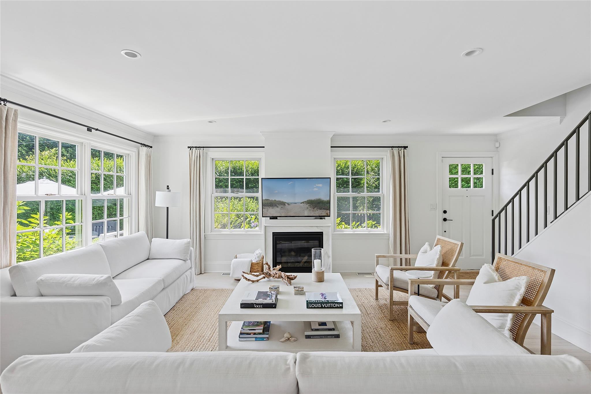 #7 photo, 63 Armande Street, サフォーク郡 Southampton , NY 11968