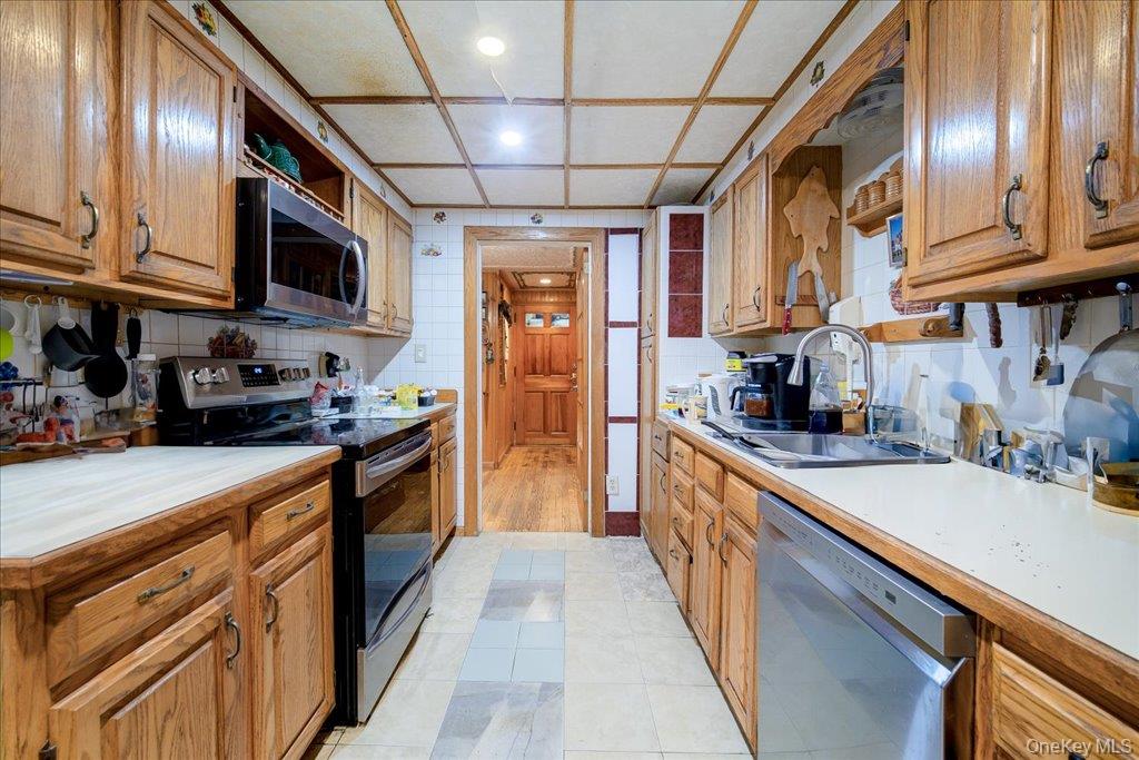 #17 photo, 2 Couzines Road, Woodbourne , NY 12788