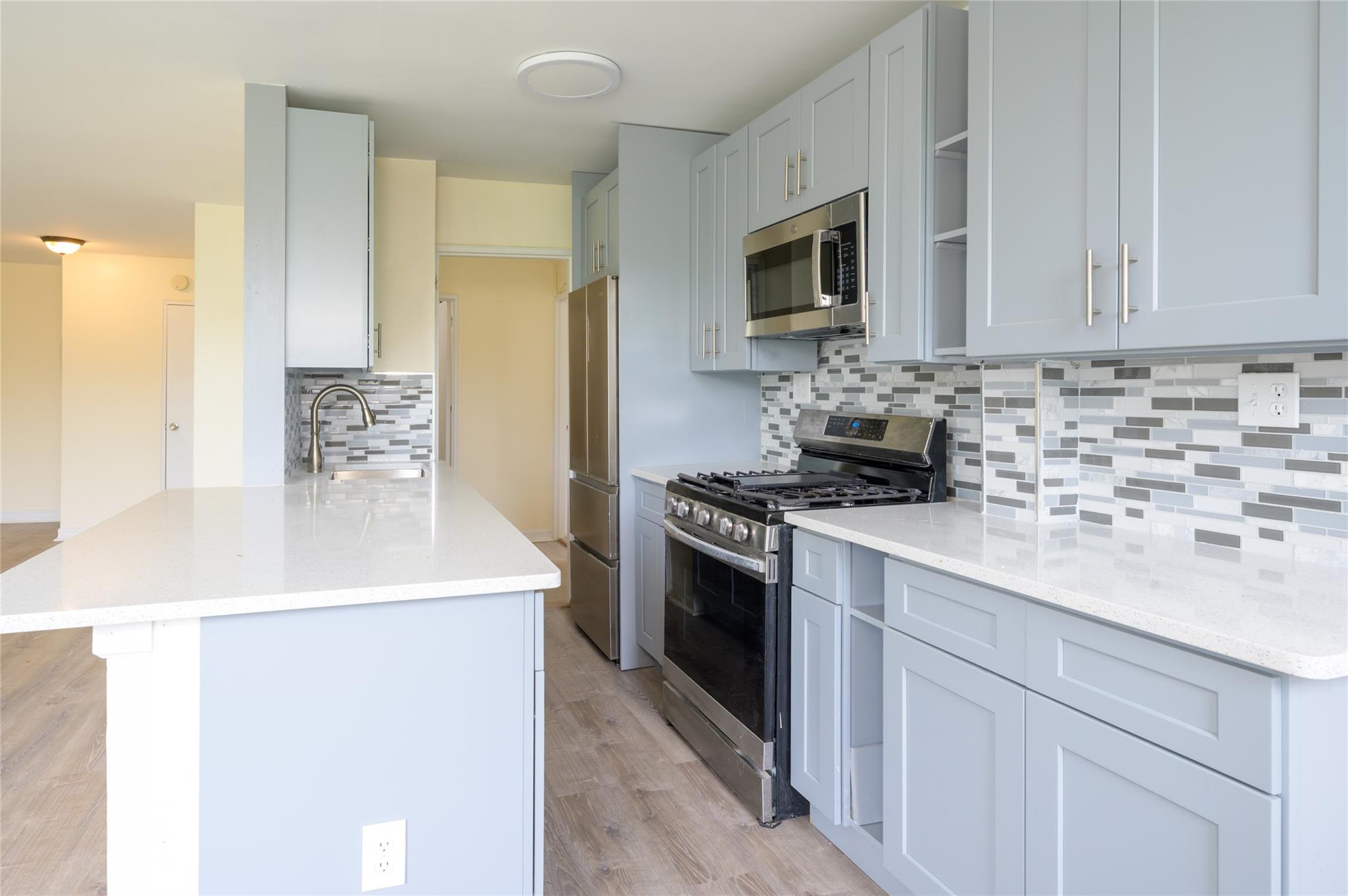 #5 photo, 610 Waring Avenue, Bronx , NY 10467