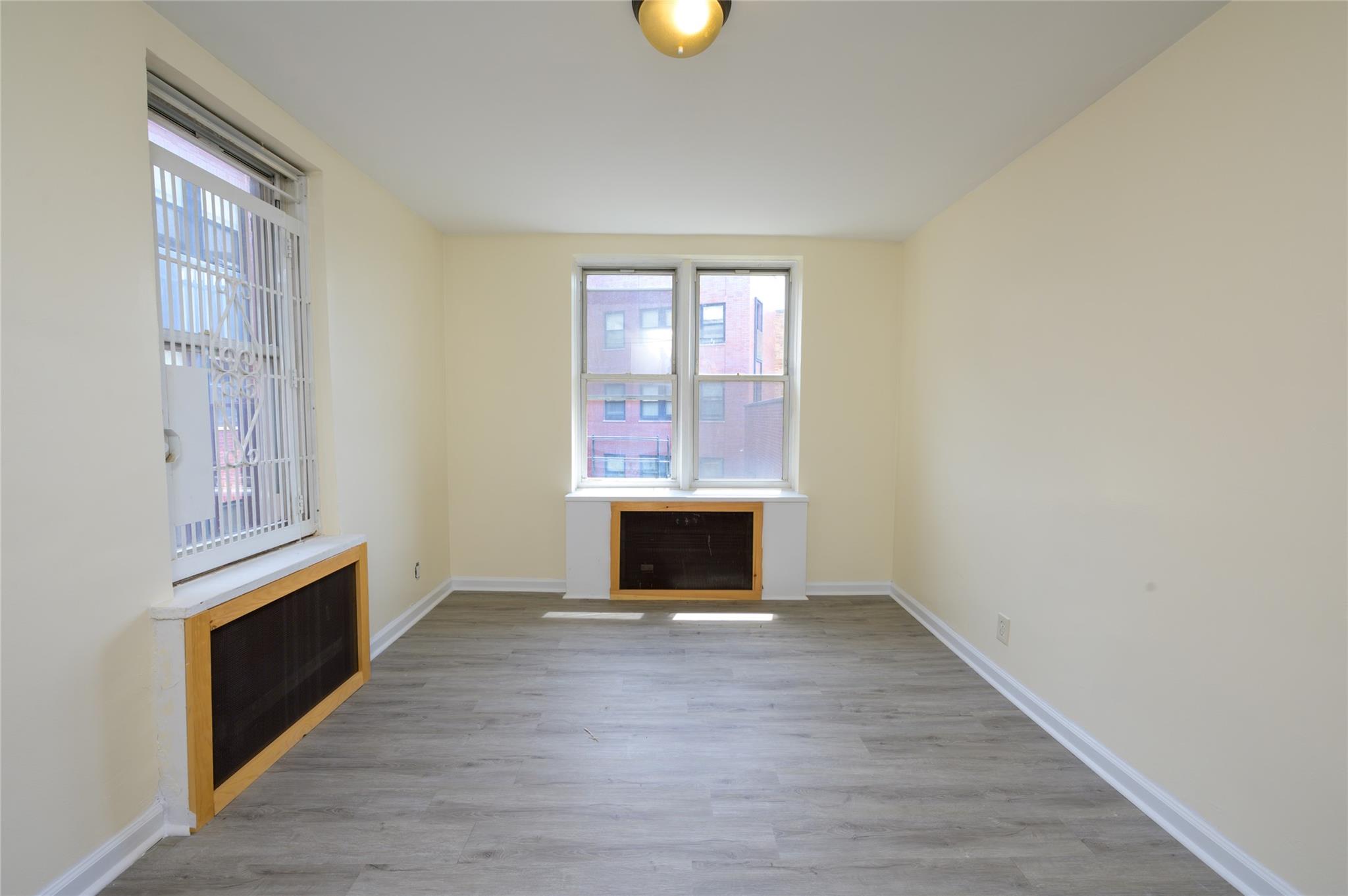 #7 photo, 610 Waring Avenue, Bronx , NY 10467