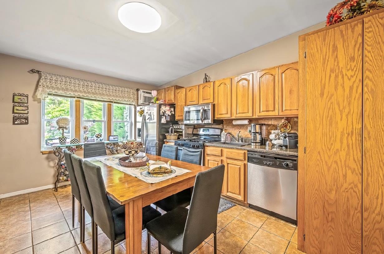 #9 photo, 2144 73rd Street, クイーンズ区 Astoria , NY 11370