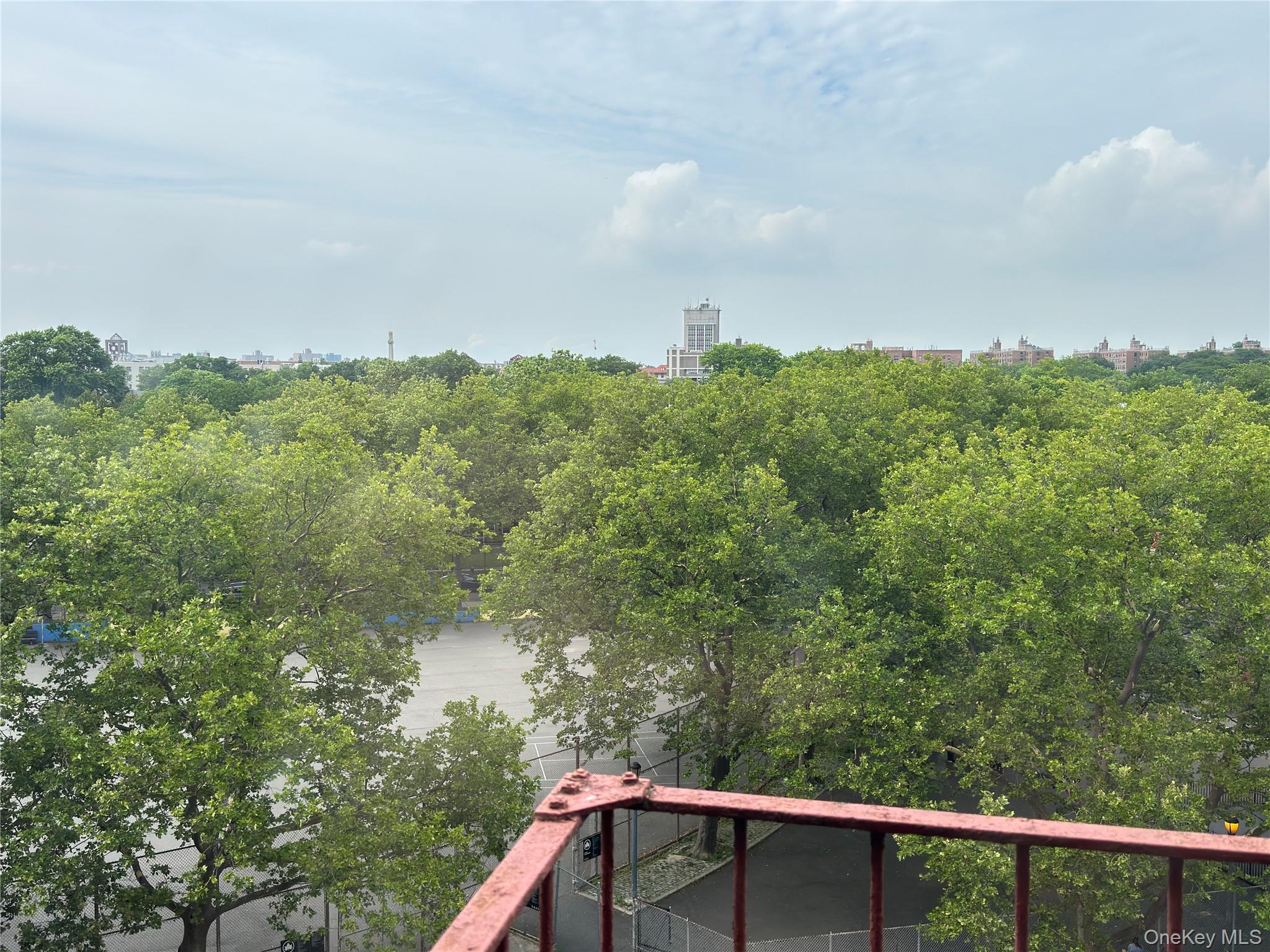 #12 photo, 15040 71st Avenue, クイーンズ区 Kew Garden Hills , NY 11367