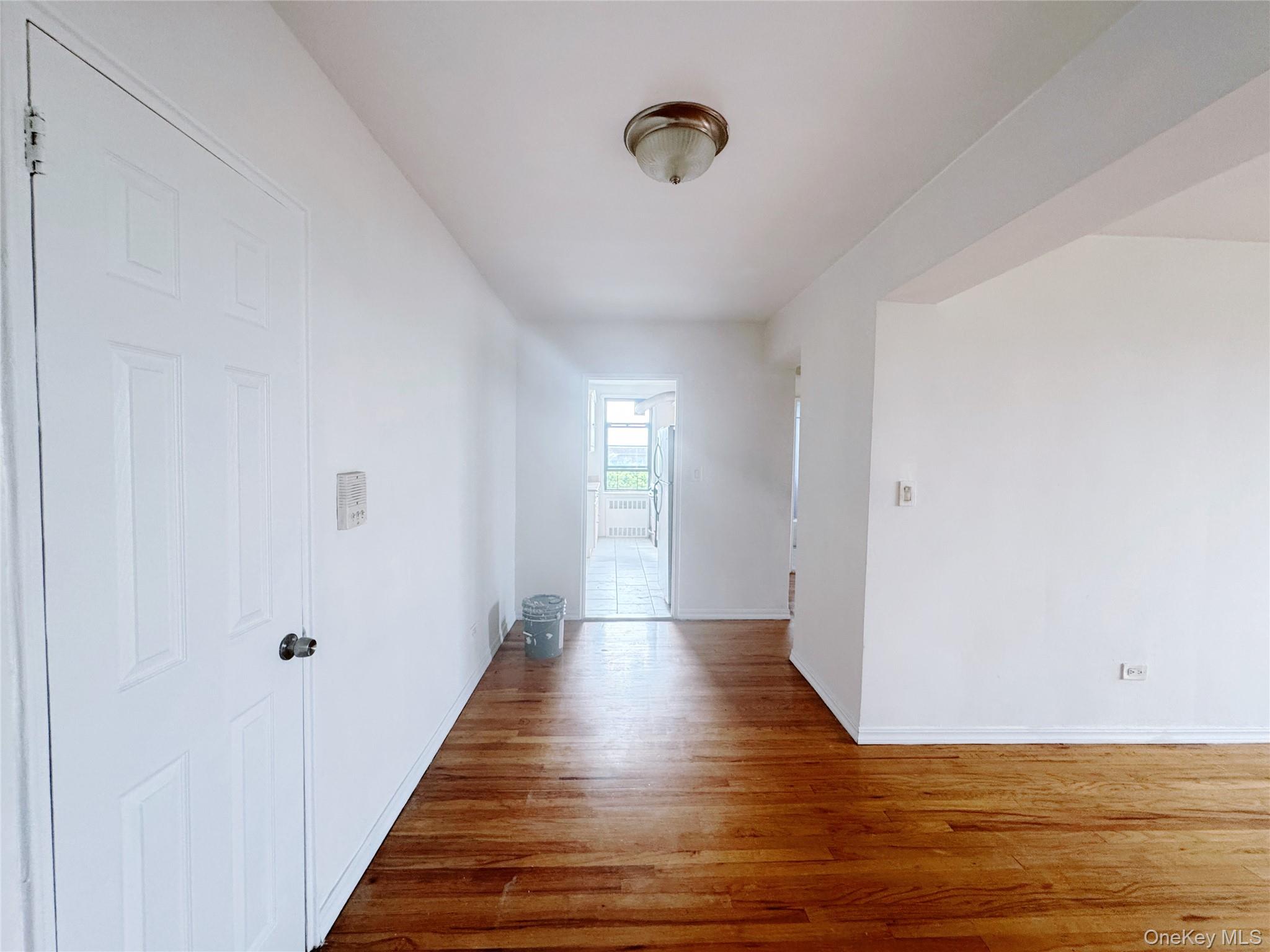 #16 photo, 15040 71st Avenue, クイーンズ区 Kew Garden Hills , NY 11367