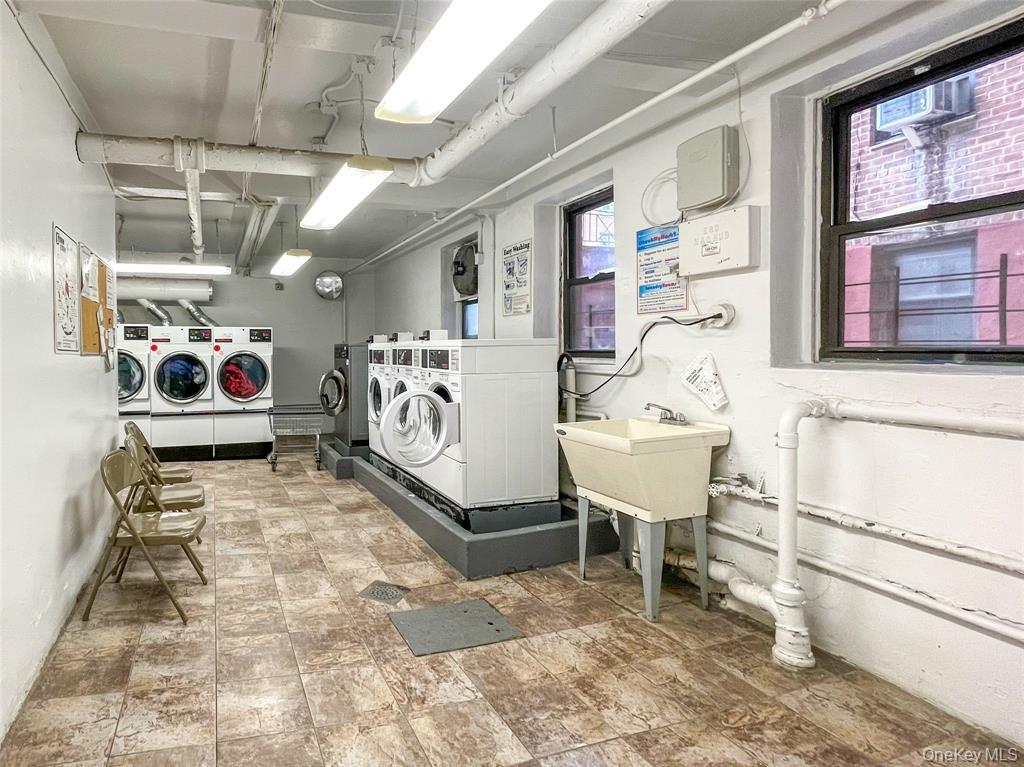 #6 photo, 15040 71st Avenue, クイーンズ区 Kew Garden Hills , NY 11367