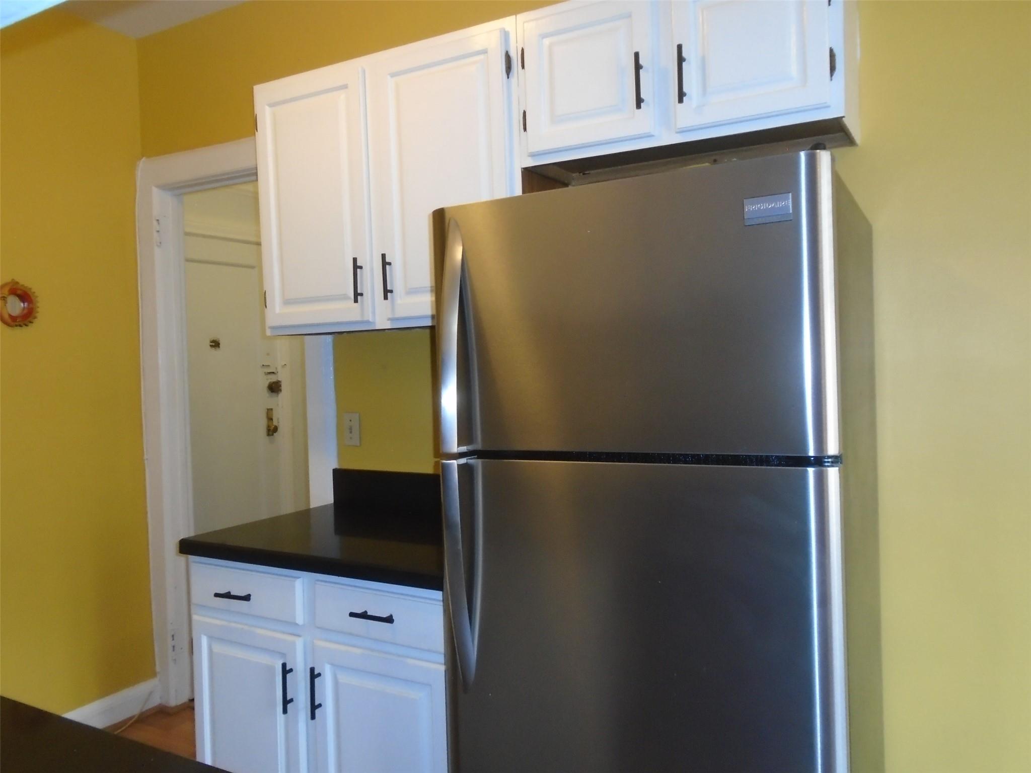 #10 photo, 292 Main Street, White Plains , NY 10601