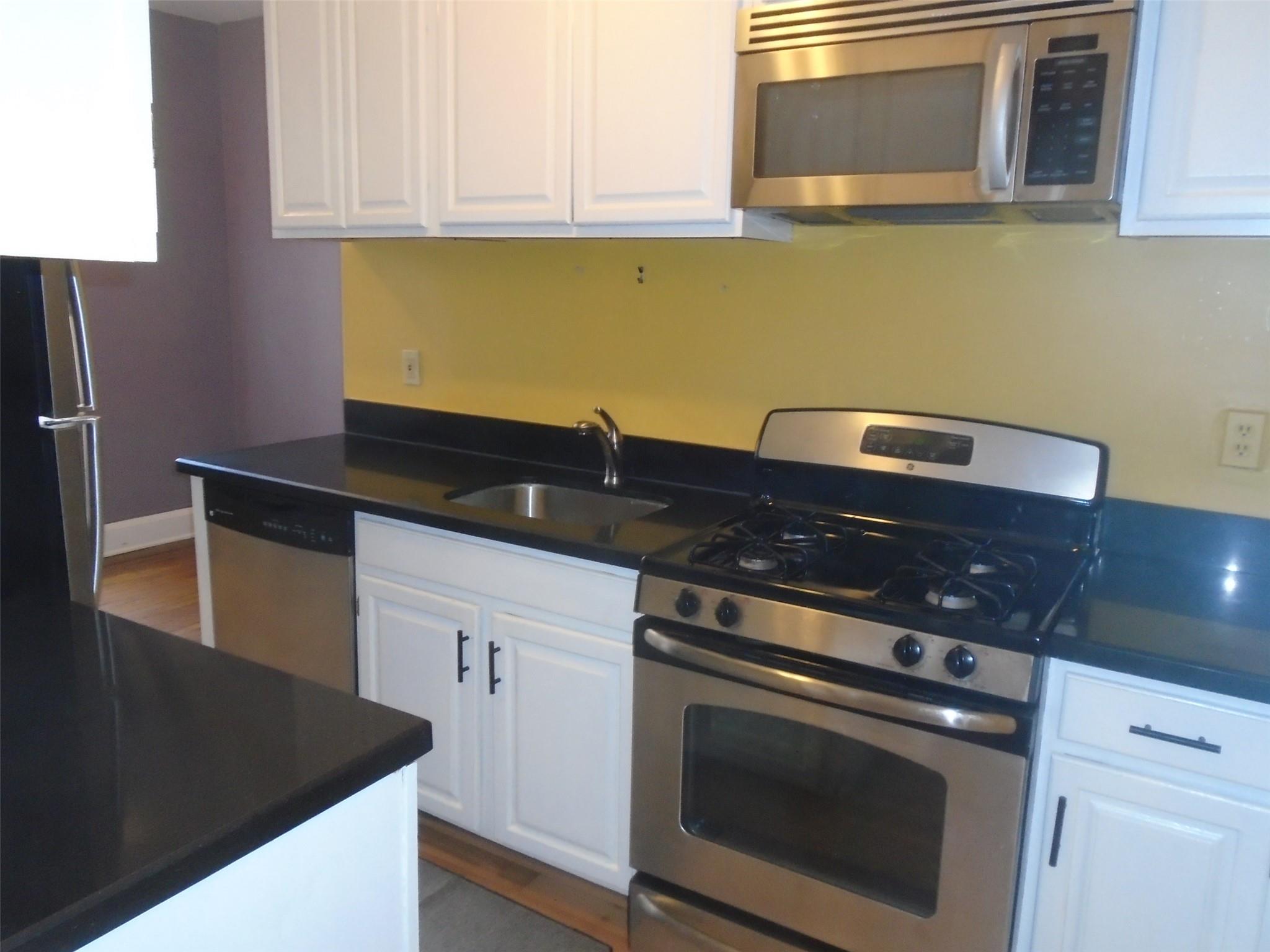 #11 photo, 292 Main Street, White Plains , NY 10601