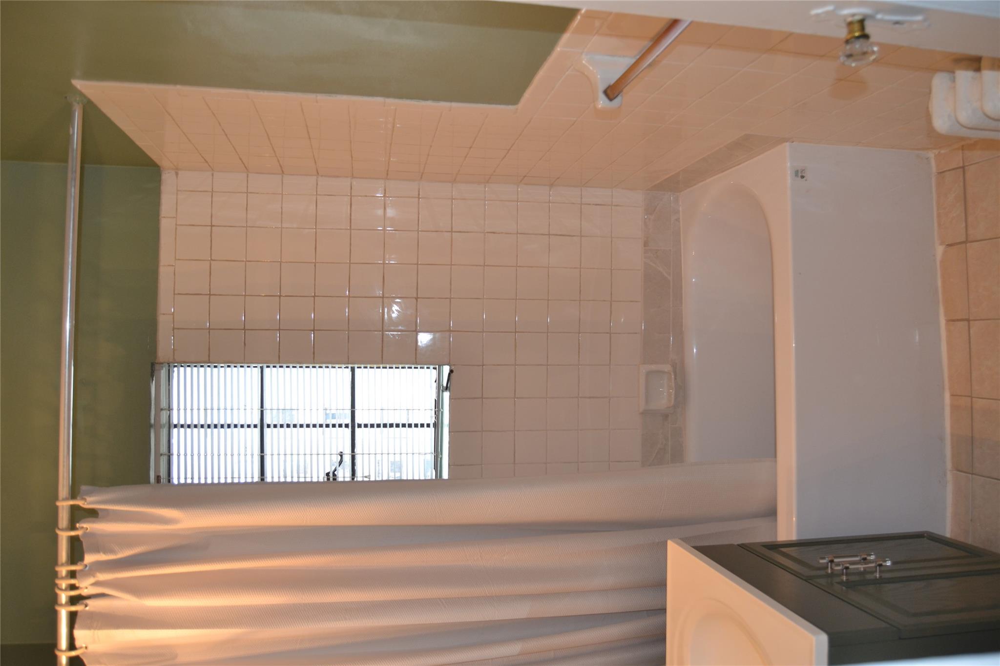 #20 photo, 292 Main Street, White Plains , NY 10601