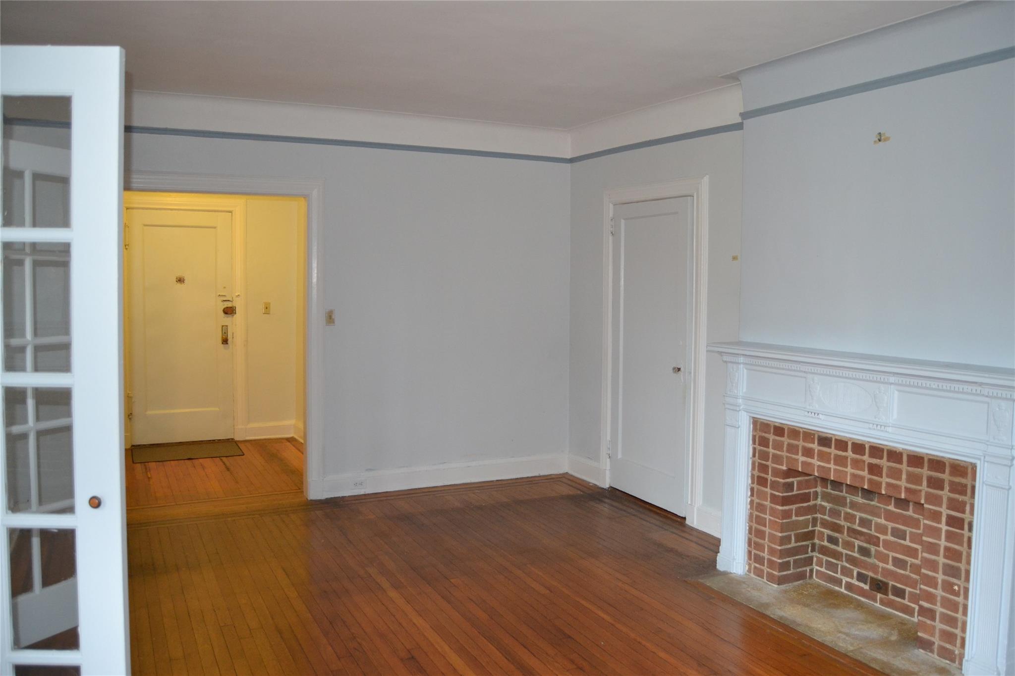 #7 photo, 292 Main Street, White Plains , NY 10601