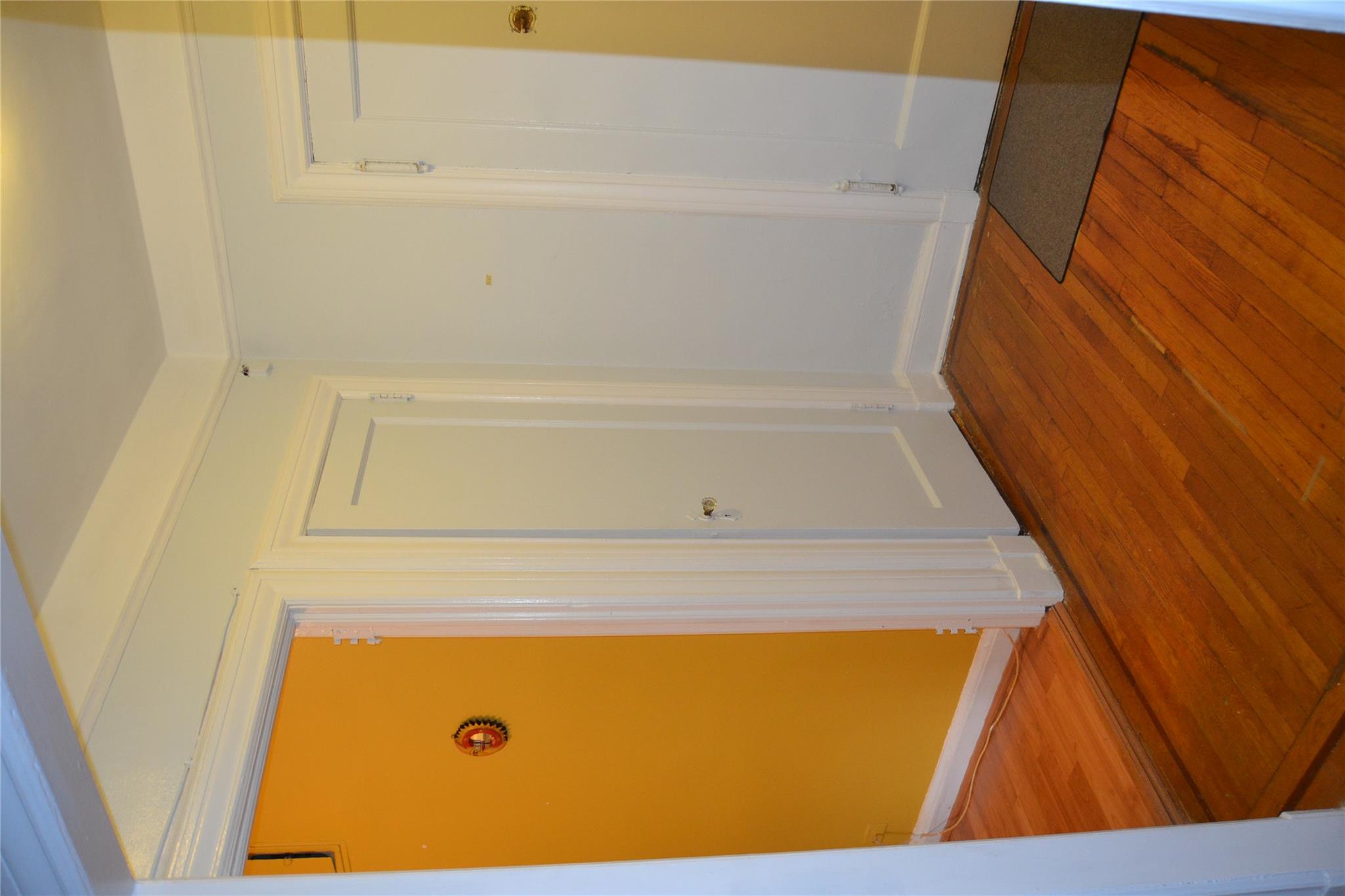 #8 photo, 292 Main Street, White Plains , NY 10601