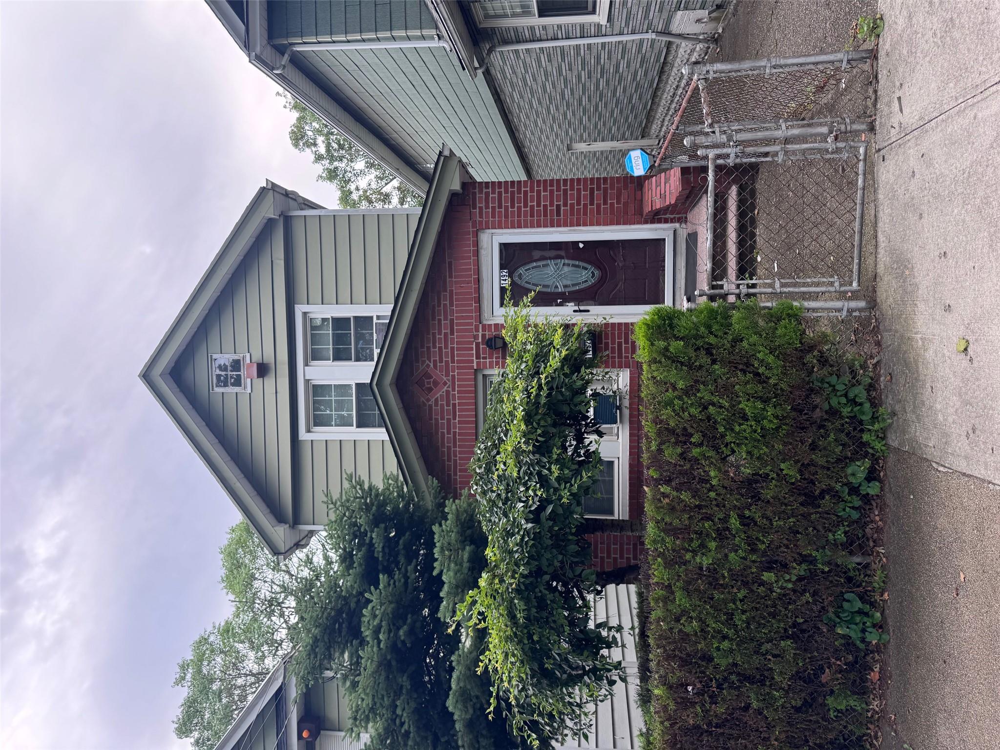 #1 photo, 1492 E 45th Street, 布鲁克林 Brooklyn , NY 11234