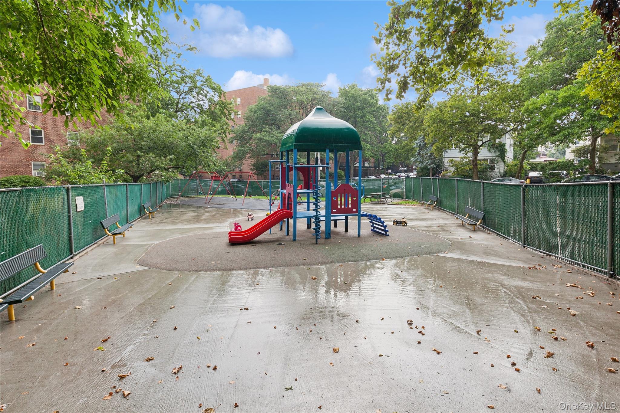 #18 photo, 139-15 83 Avenue, クイーンズ区 Briarwood , NY 11435