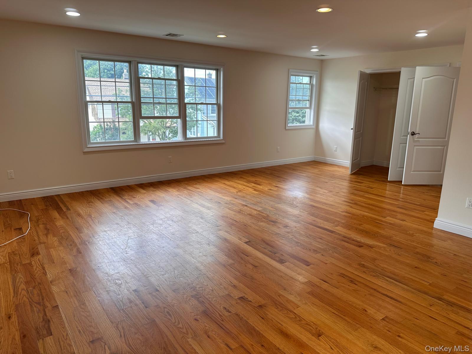 #3 photo, 191 Jefferson Avenue, ナッソー郡 Mineola , NY 11501