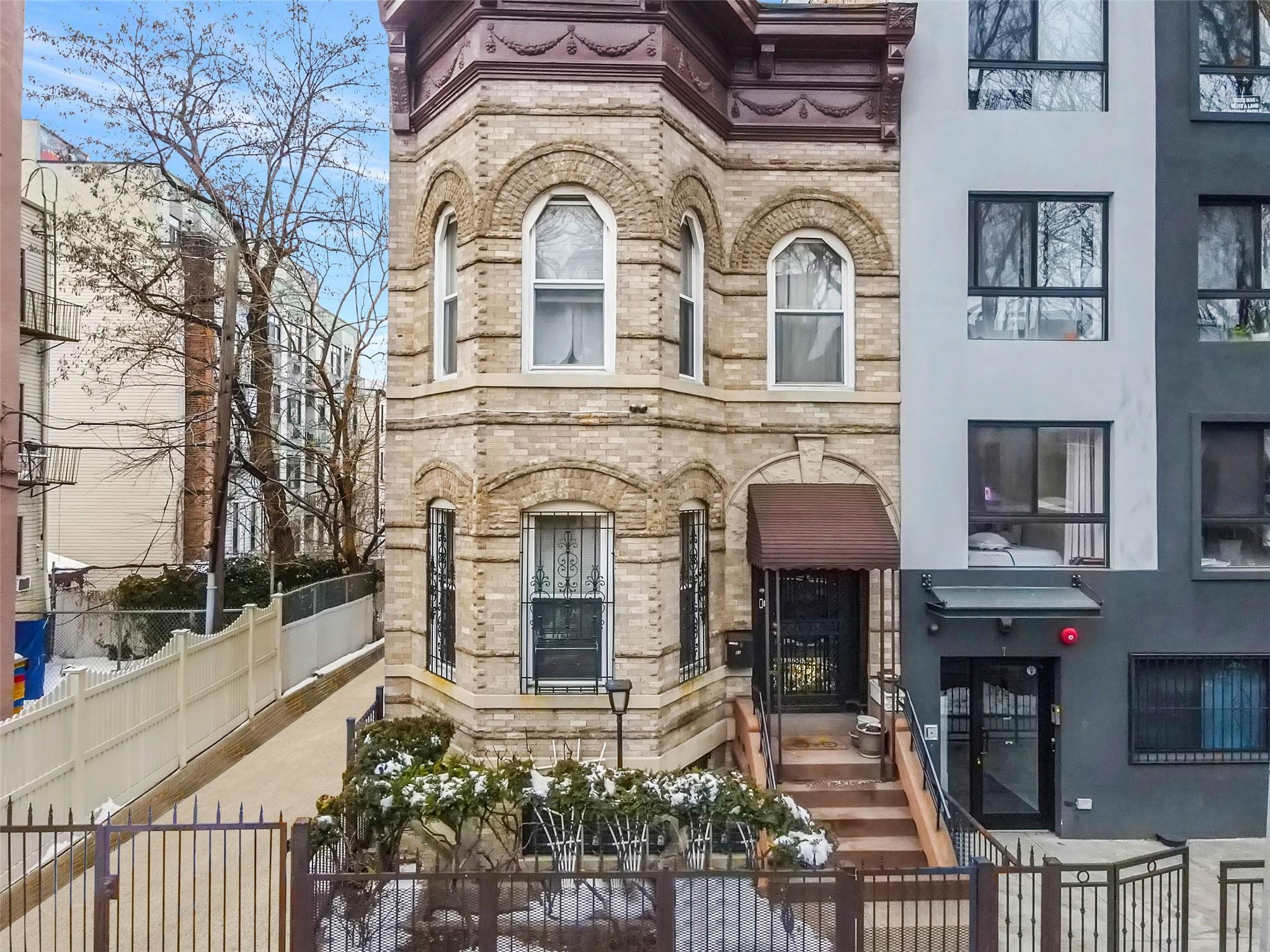 #1 photo, 65 Granite Street, ブルックリン区 Brooklyn , NY 11207