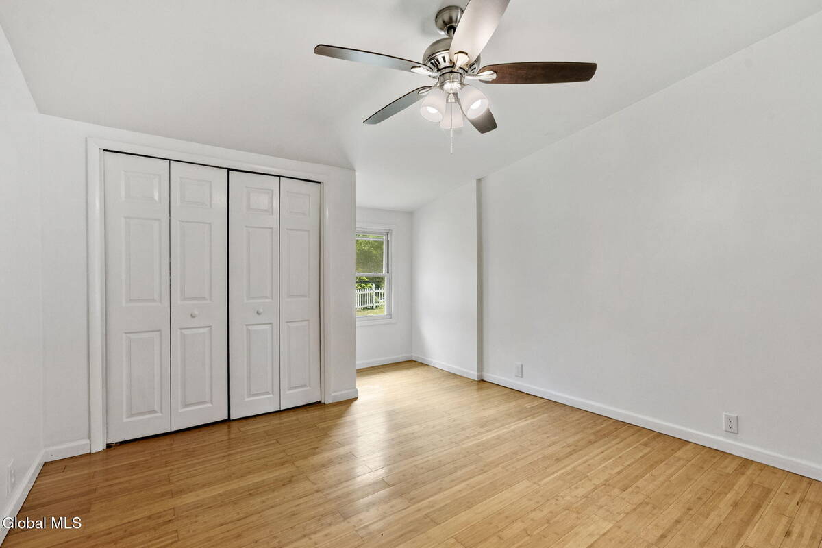 #21 photo, 31 Hidley Avenue, North Greenbush , NY 12198