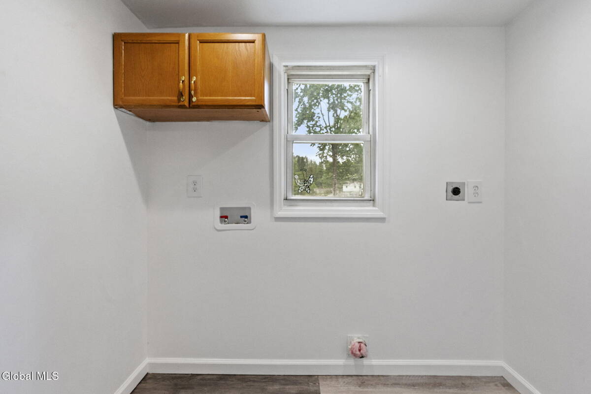 #30 photo, 31 Hidley Avenue, North Greenbush , NY 12198