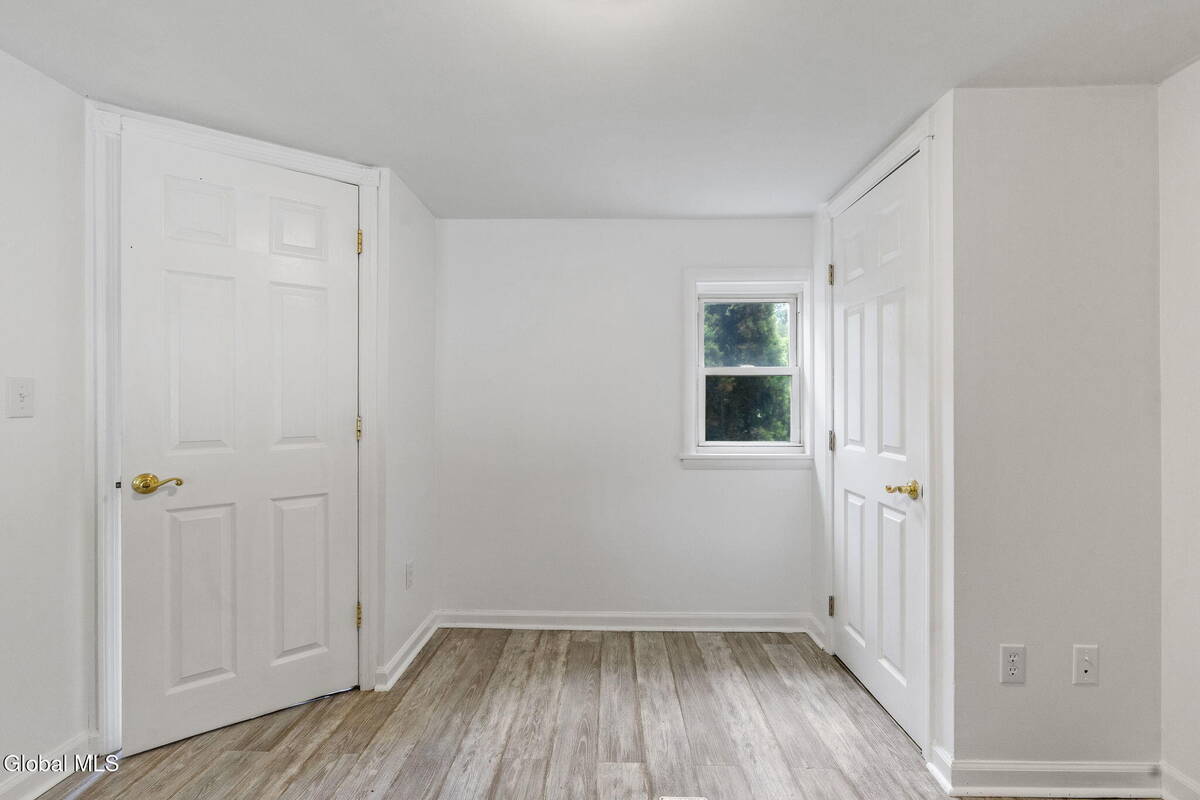 #33 photo, 31 Hidley Avenue, North Greenbush , NY 12198