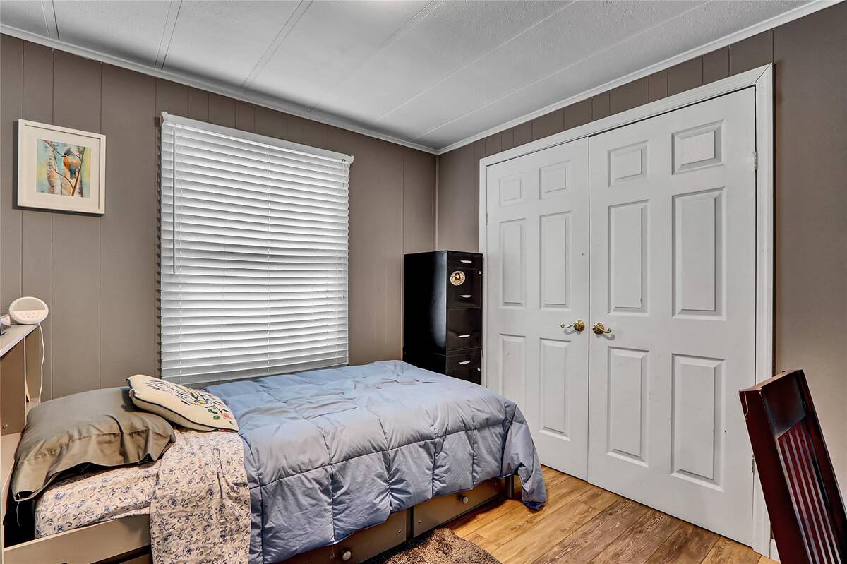 #13 photo, 164 Village Circ W, サフォーク郡 Manorville , NY 11949