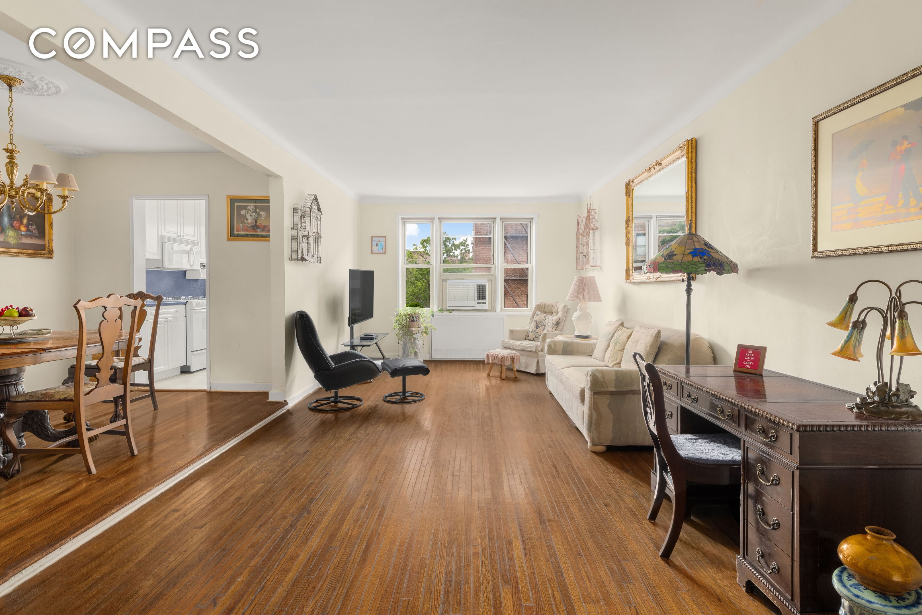 #1 photo, 68-61 Yellowstone Boulevard, 皇后區 森林小丘 Forest Hills , NY 11375