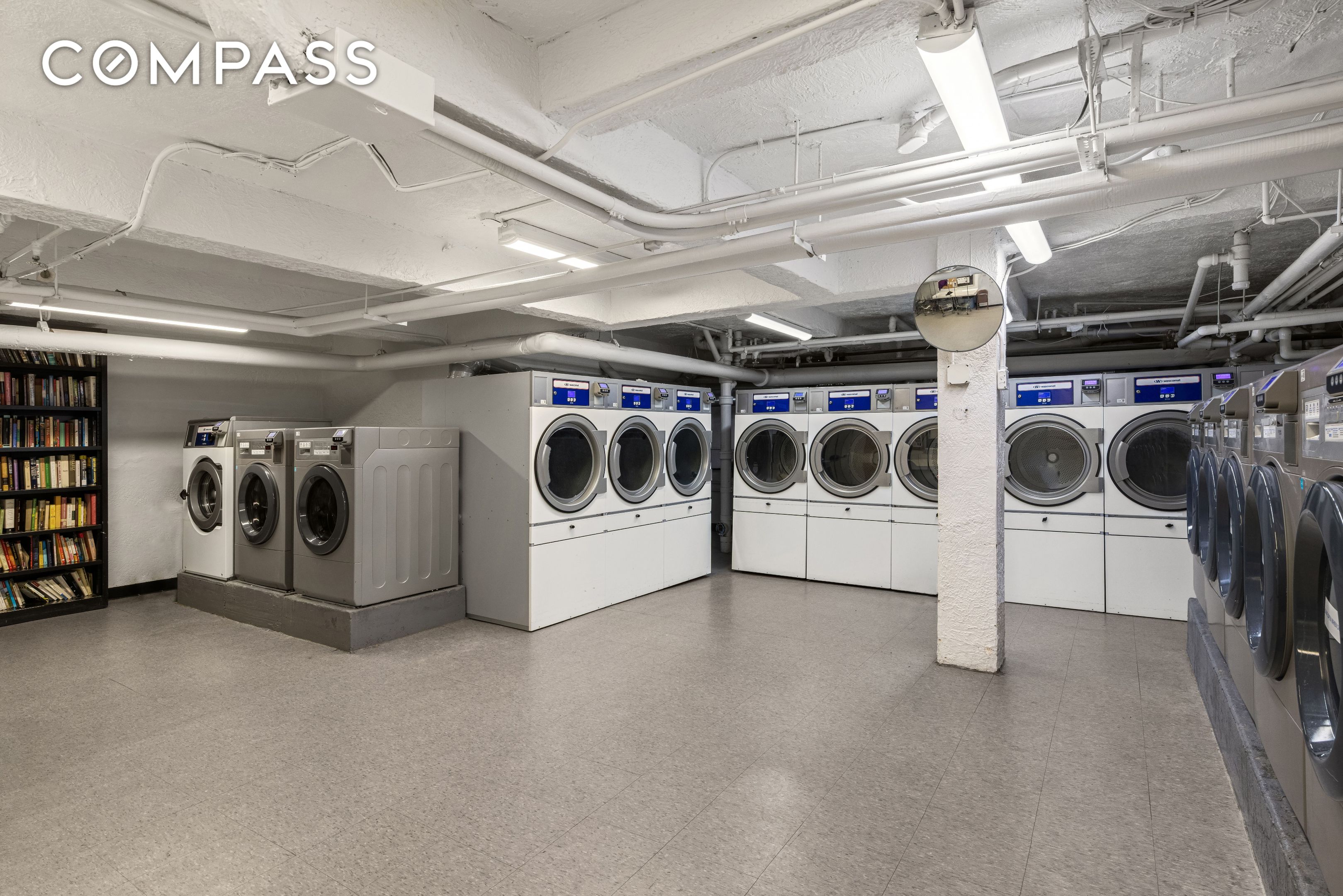 #10 photo, 68-61 Yellowstone Boulevard, クイーンズ区 Forest Hills , NY 11375