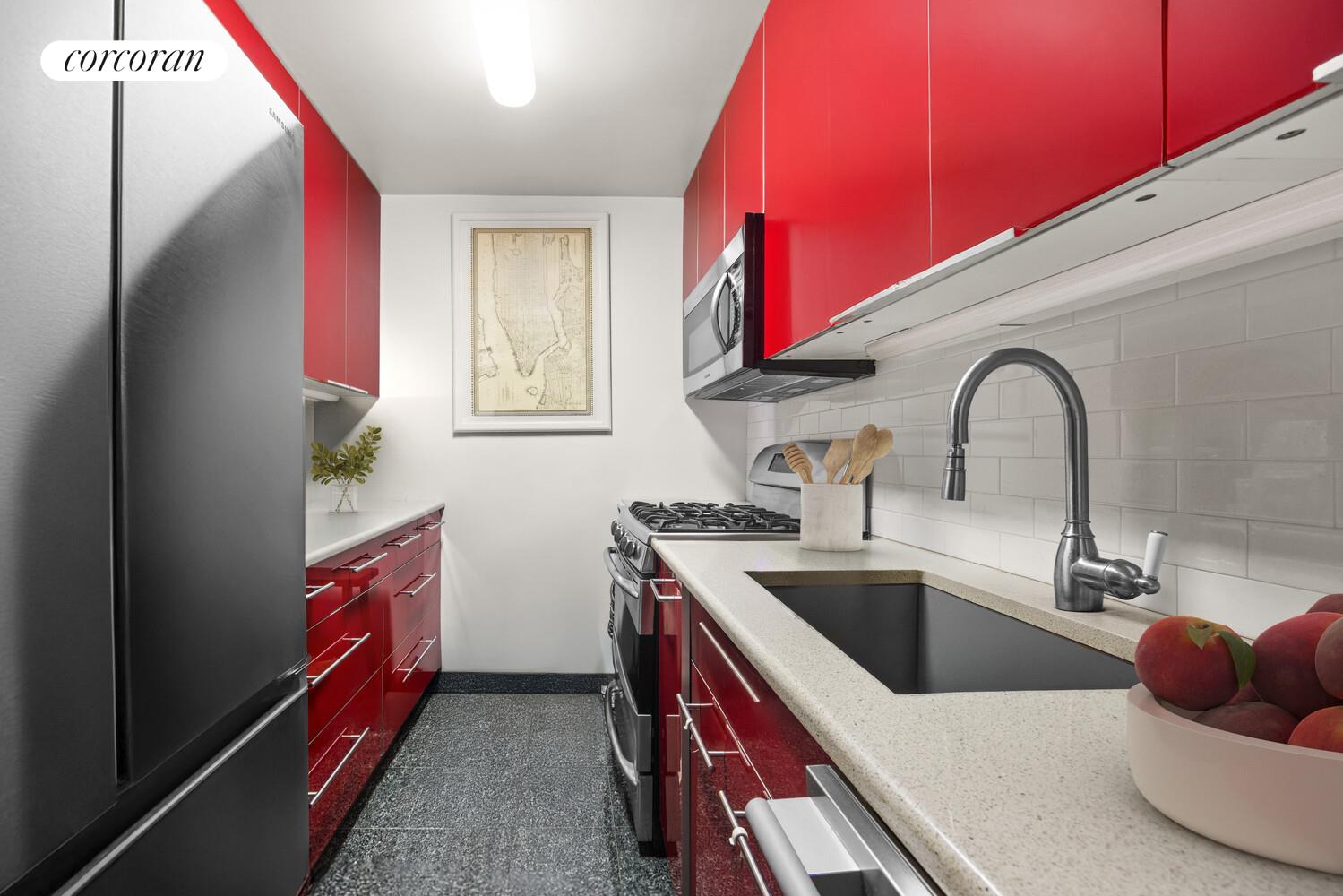 #8 photo, 303 W 66TH Street, マンハッタン Lincoln Square , NY 10069