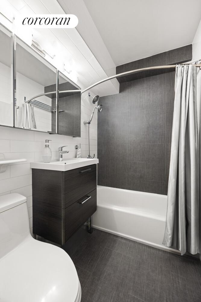 #9 photo, 303 W 66TH Street, マンハッタン Lincoln Square , NY 10069