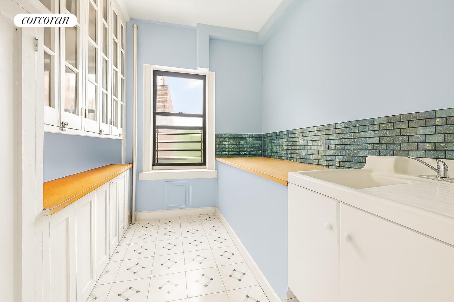 #4 photo, 302 CONVENT Avenue, マンハッタン Hamilton Heights , NY 10031